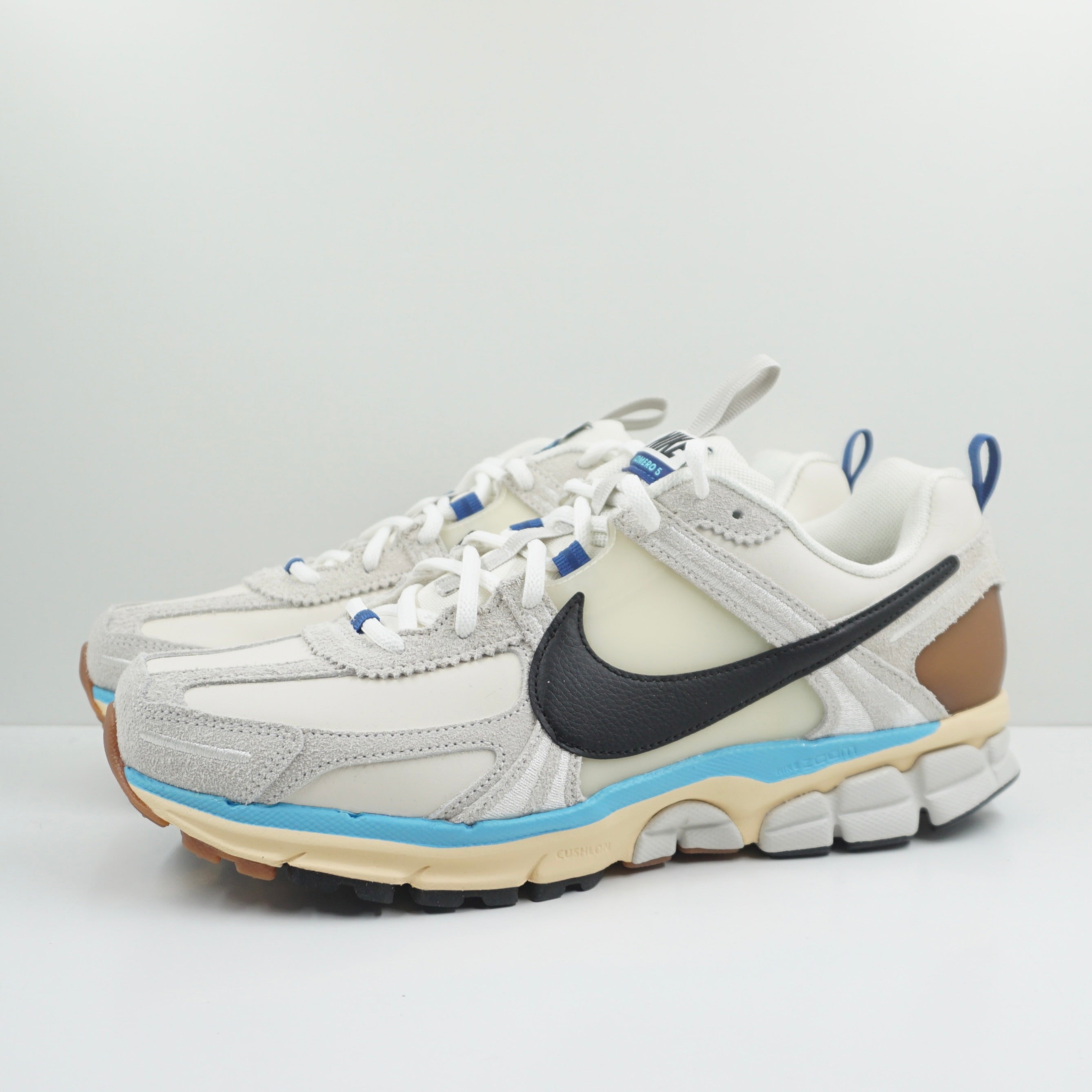 Nike Zoom Vomero 5 Designed by Japan (W)