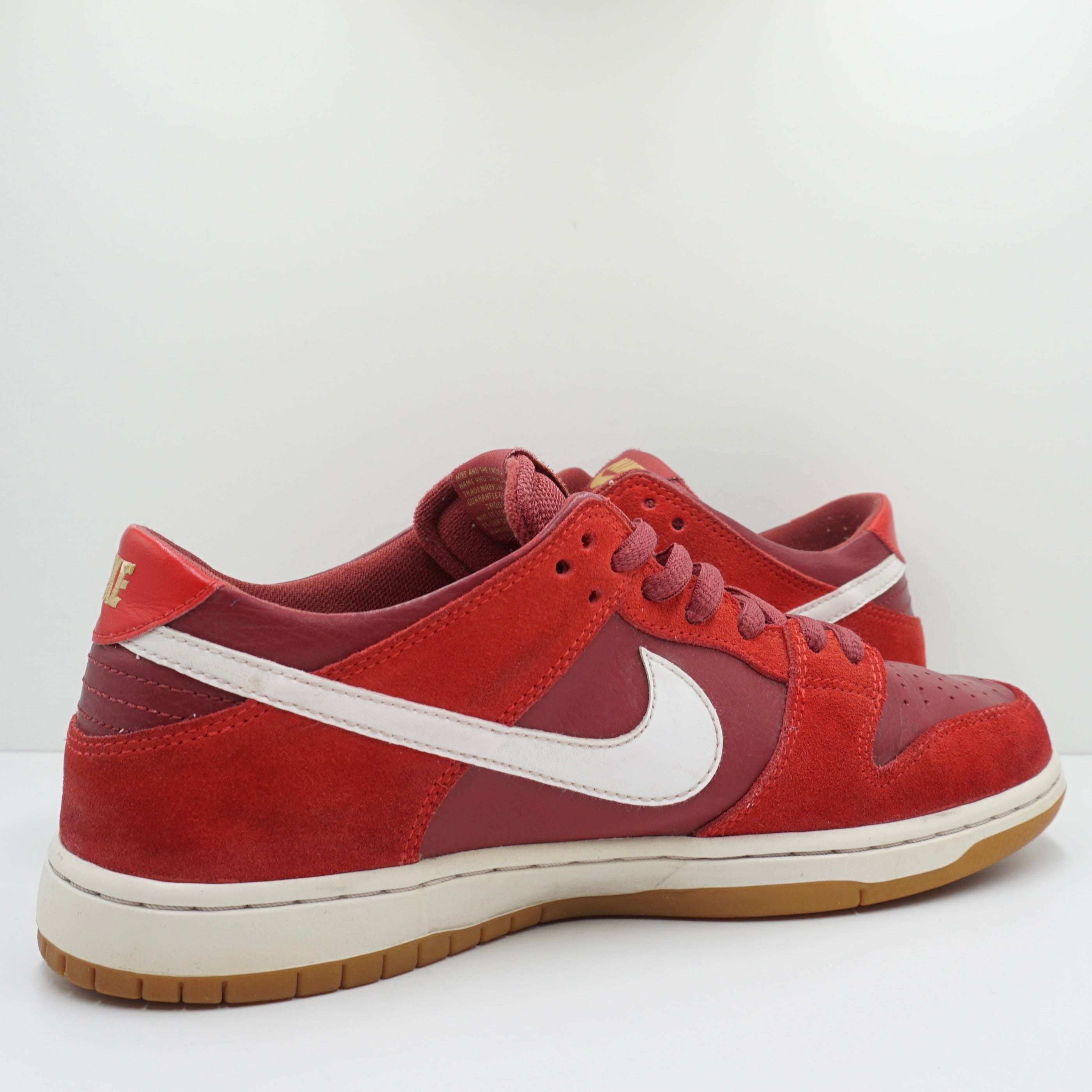 Nike SB Zoom Dunk Low Track Red