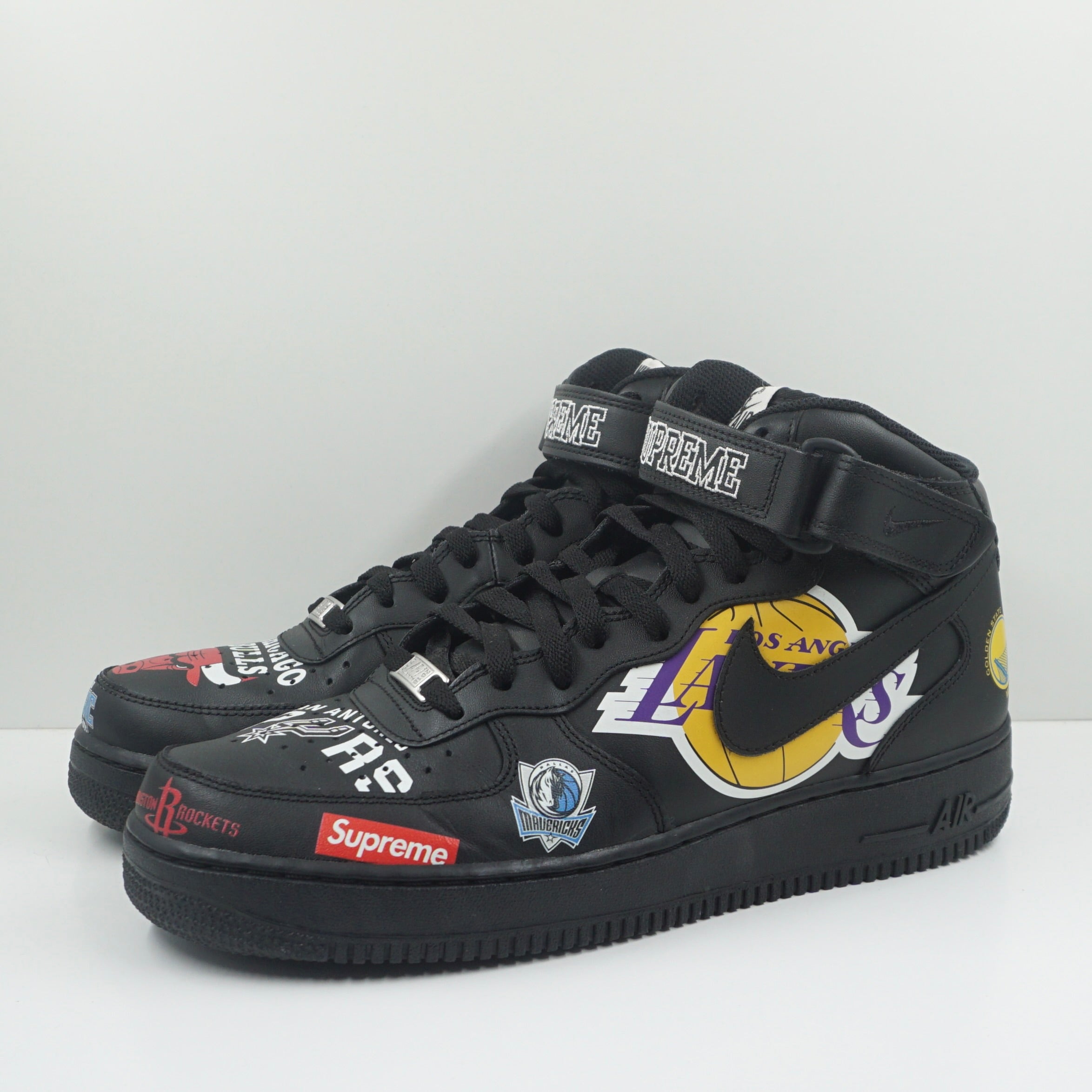 Nike Air Force 1 Mid Supreme NBA Black