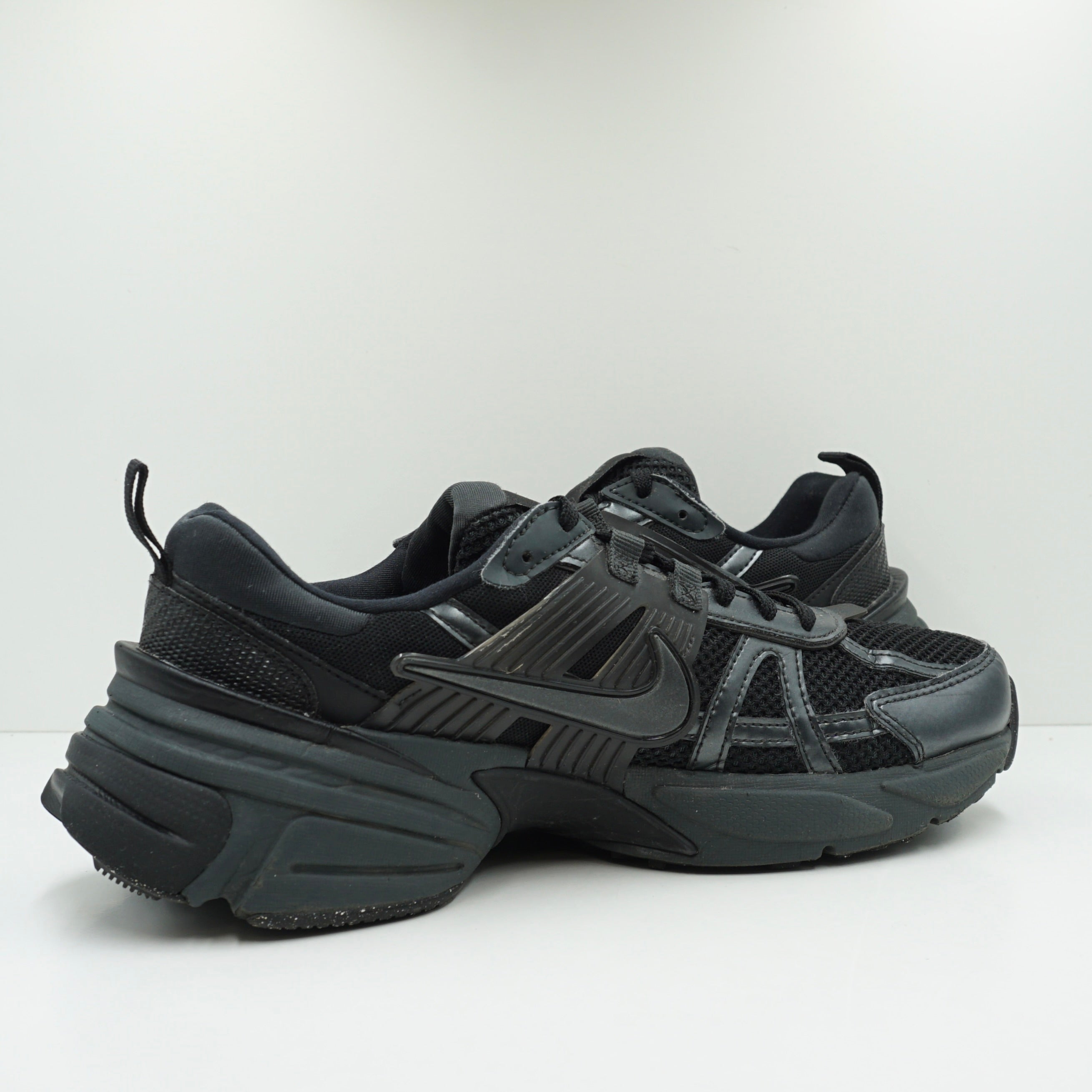 Nike V2K Run Black Dark Smoke Grey (W)