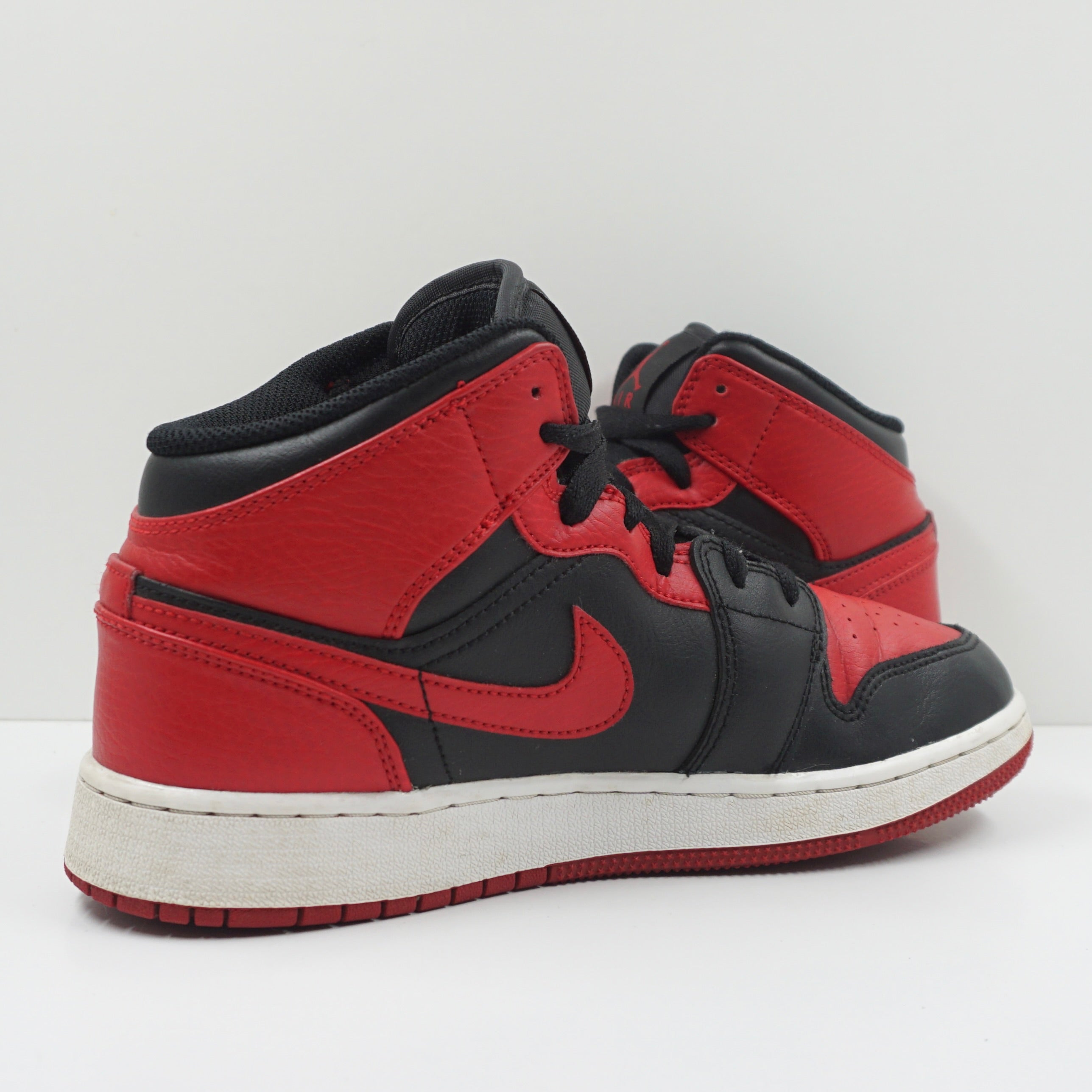 Jordan 1 Mid Bred Banned (GS)