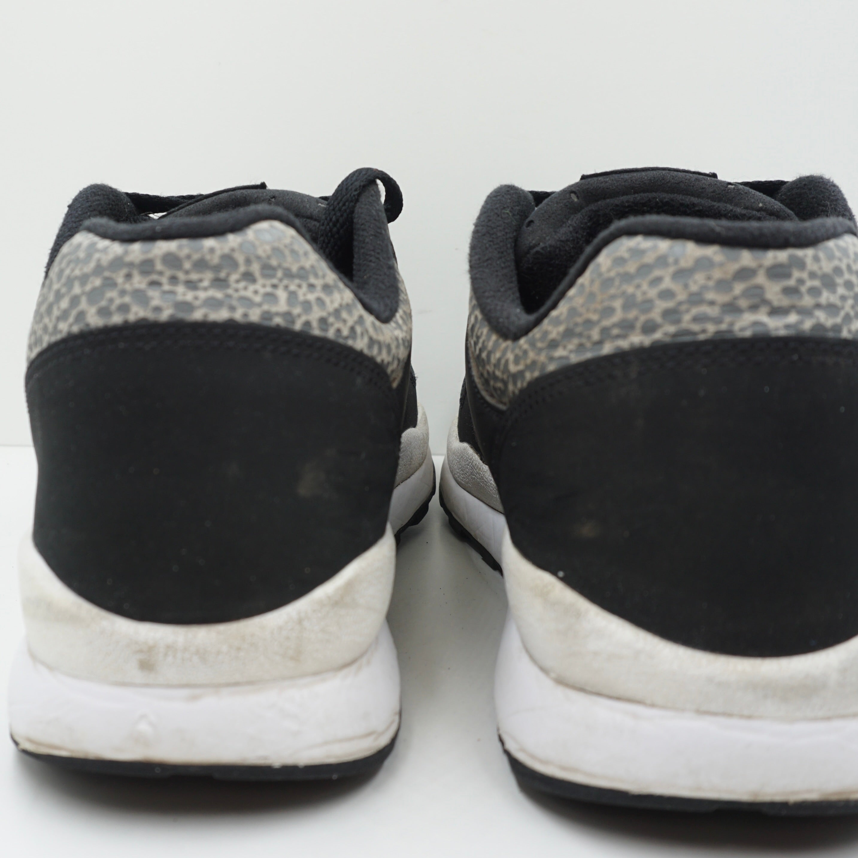 Nike Air Safari Black White