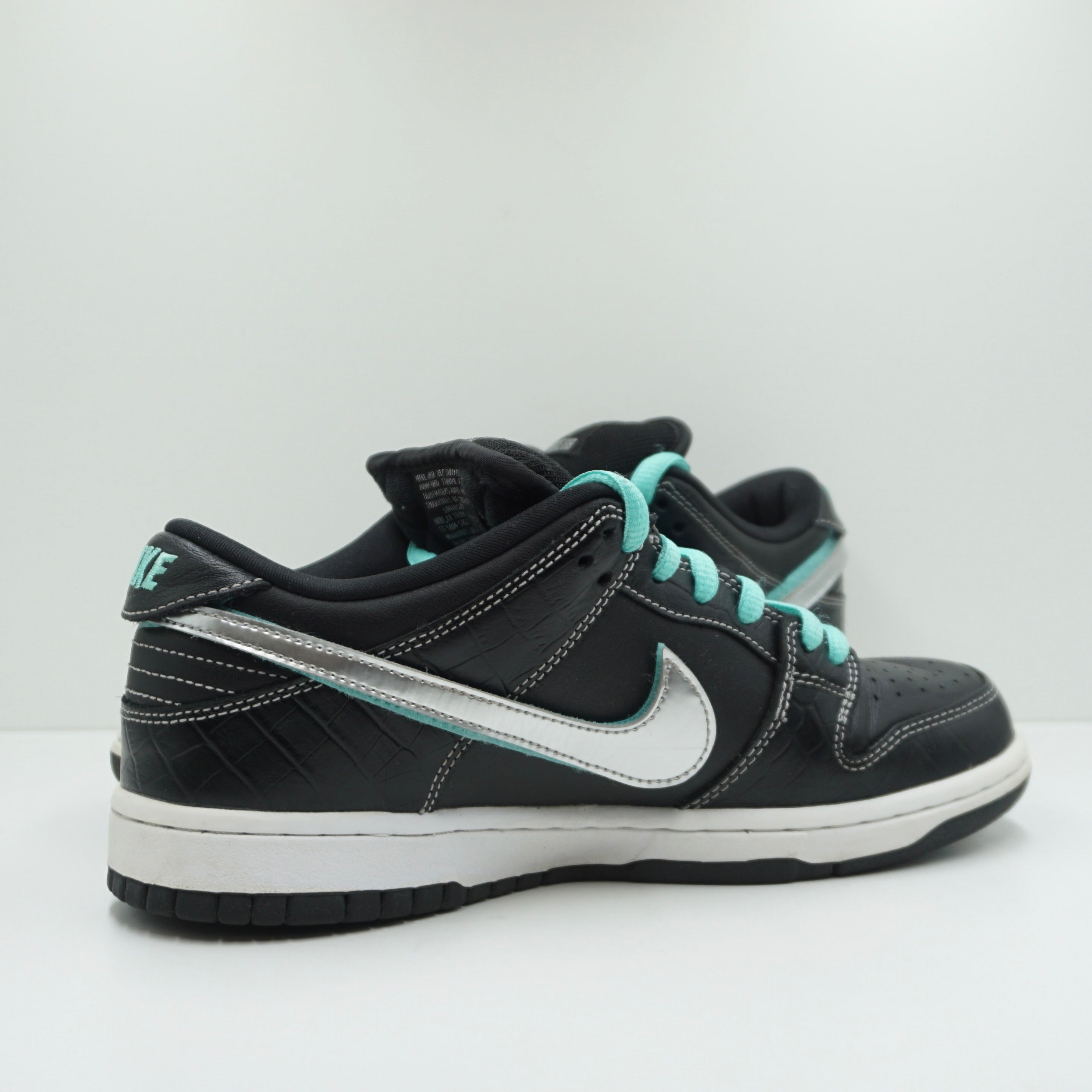 nike sb dunk low diamond black