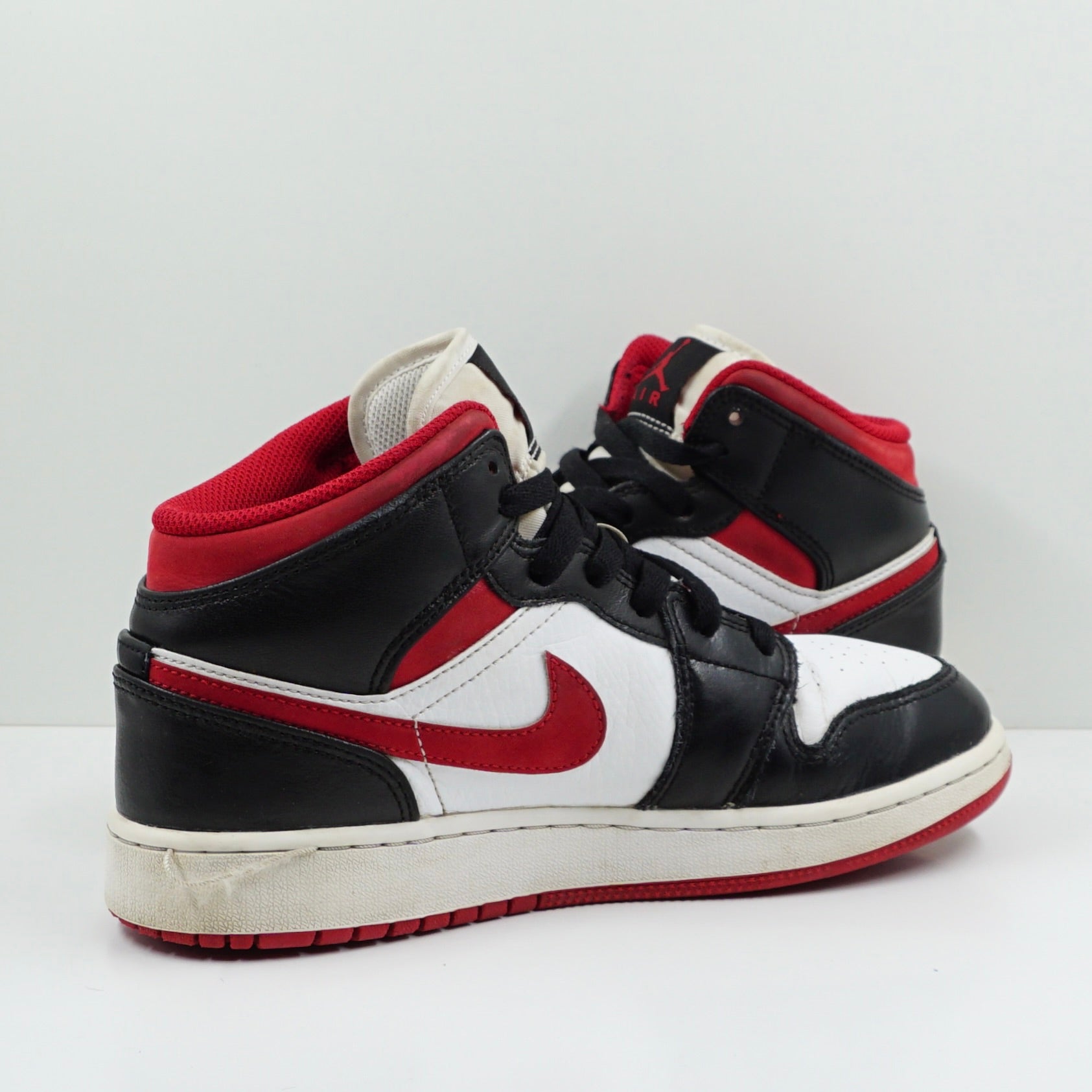 Jordan 1 Mid Black Gym Red (GS)