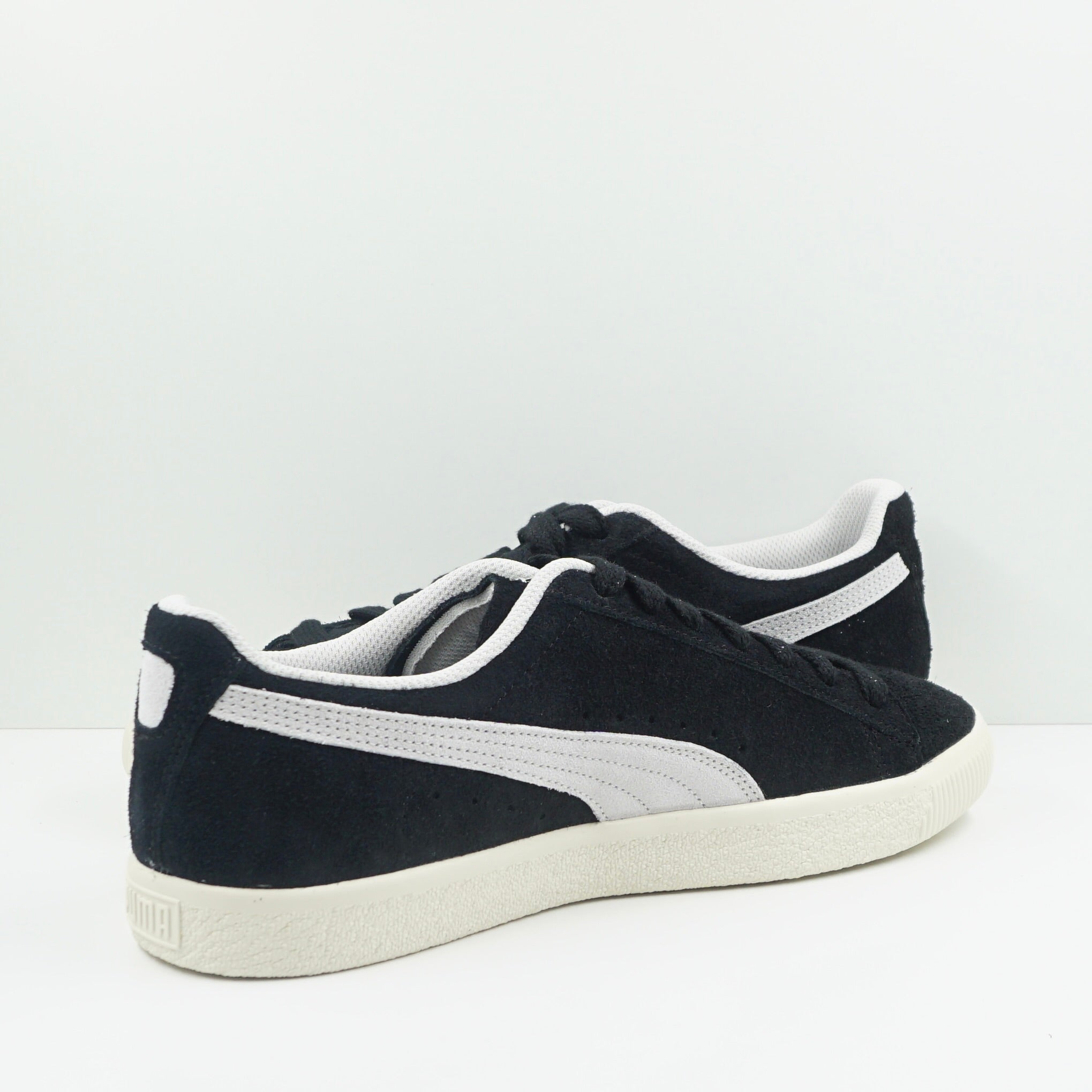 Puma Clyde Hairy Suede Puma Black Frosted Ivory