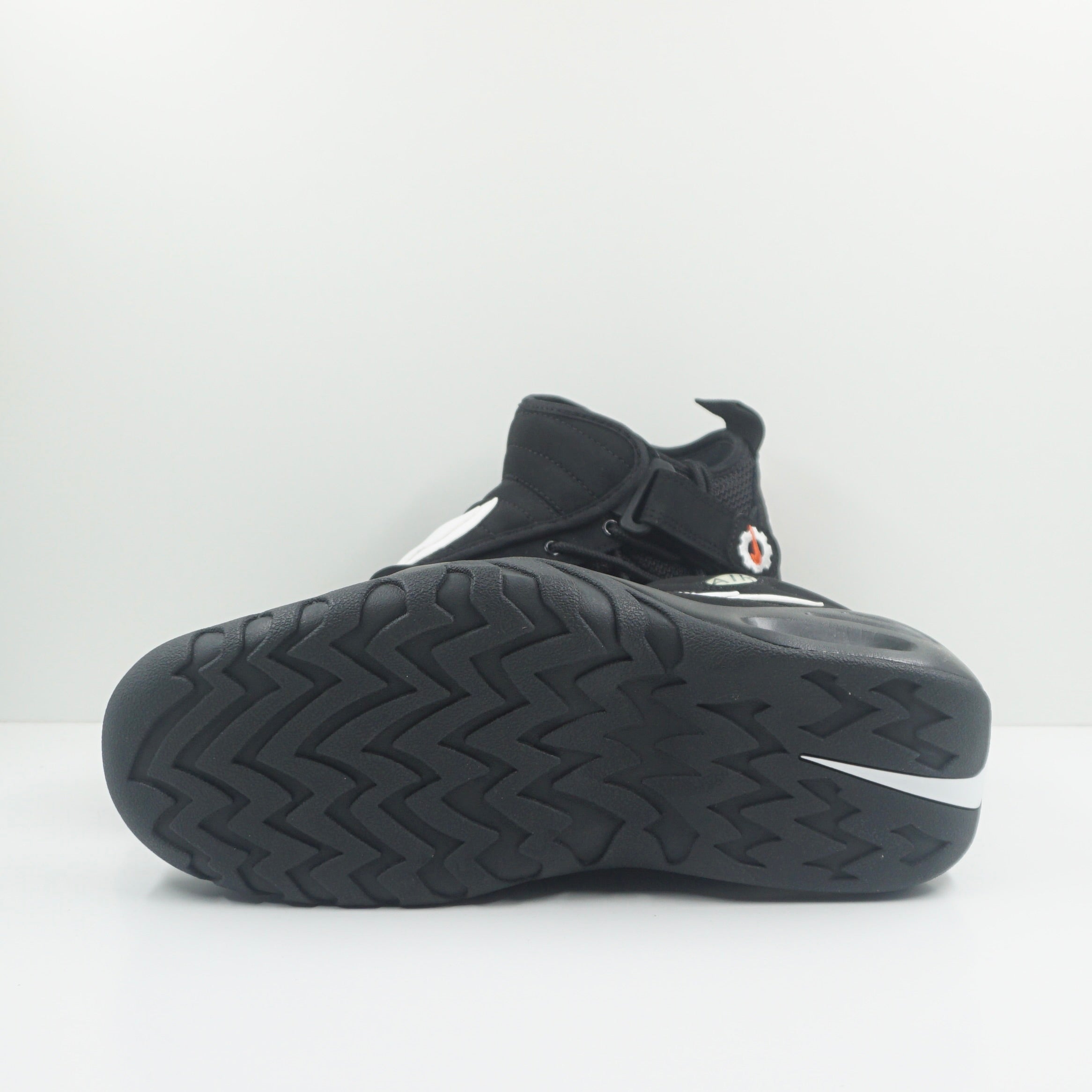 Nike Shake N'Destrukt Black White