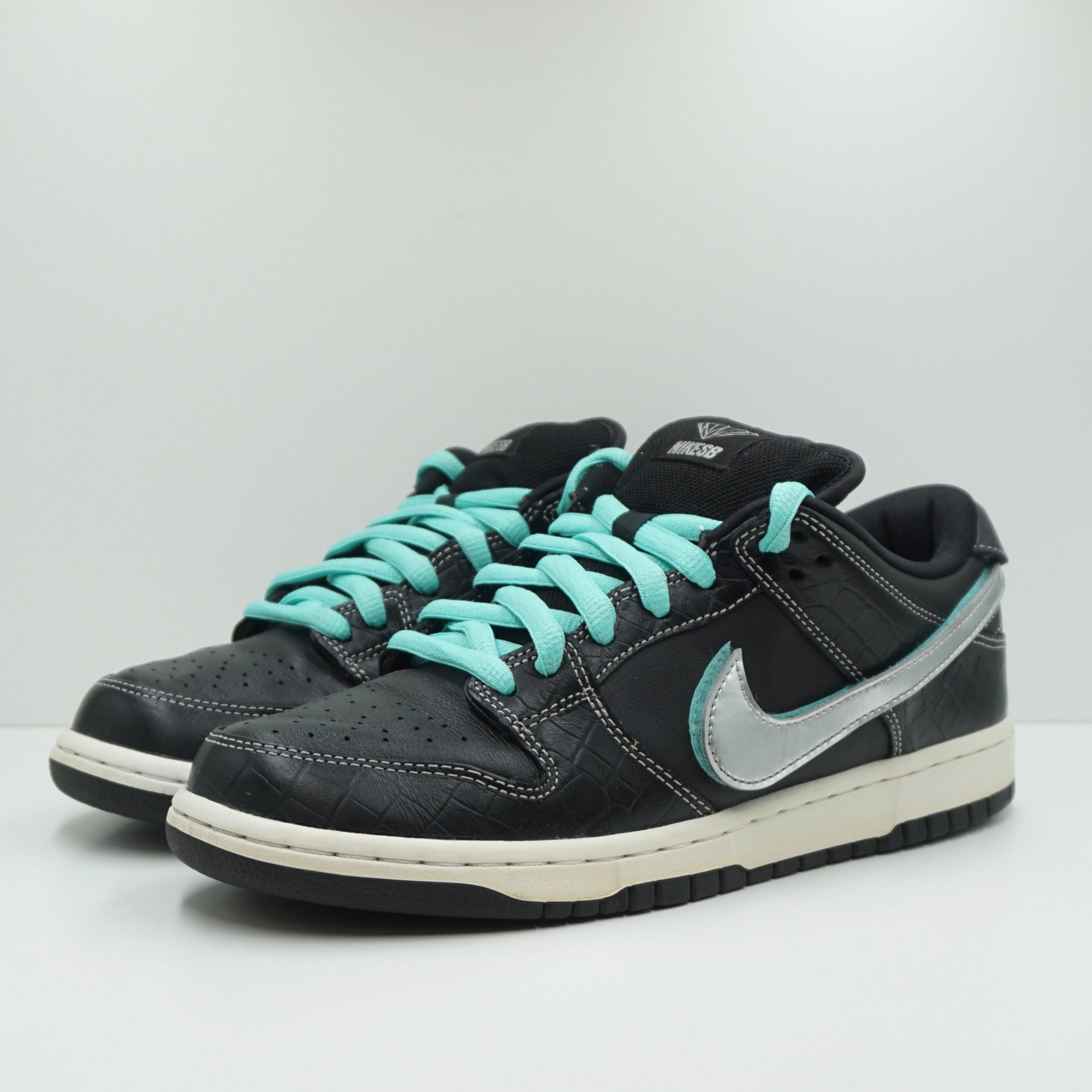 Nike SB Dunk Low Diamond Supply Co. Black Diamond