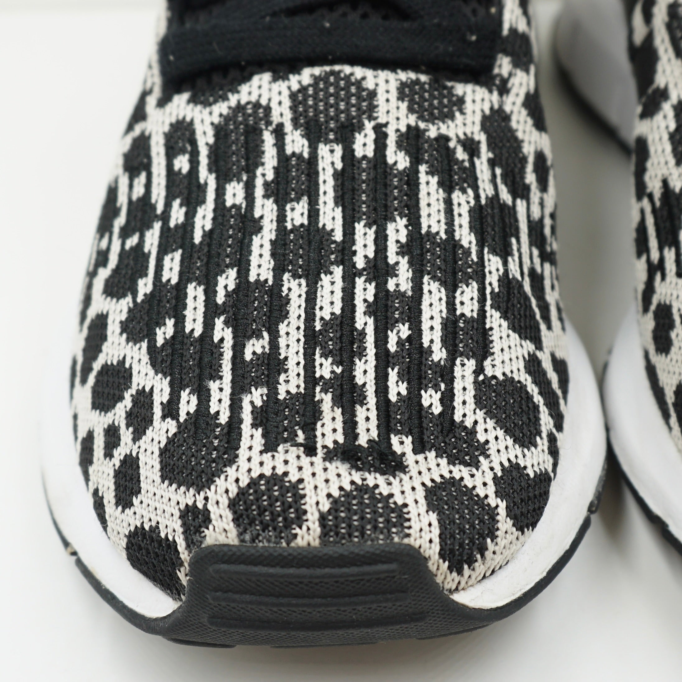 Adidas Swift Run Leopard Print (W)