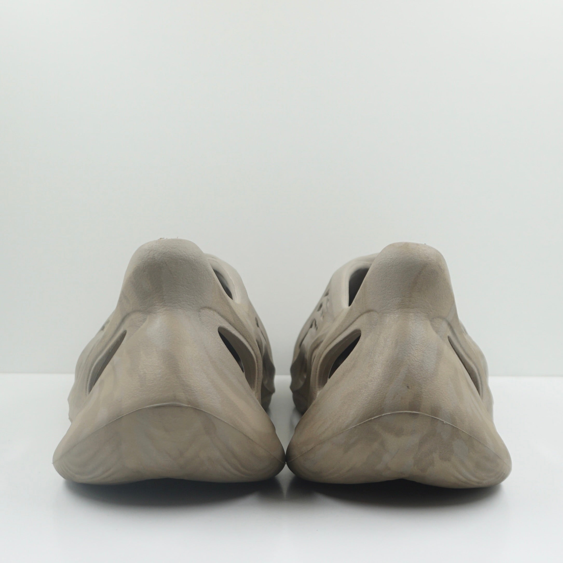 Adidas Yeezy Foam RNNR Stone Sage