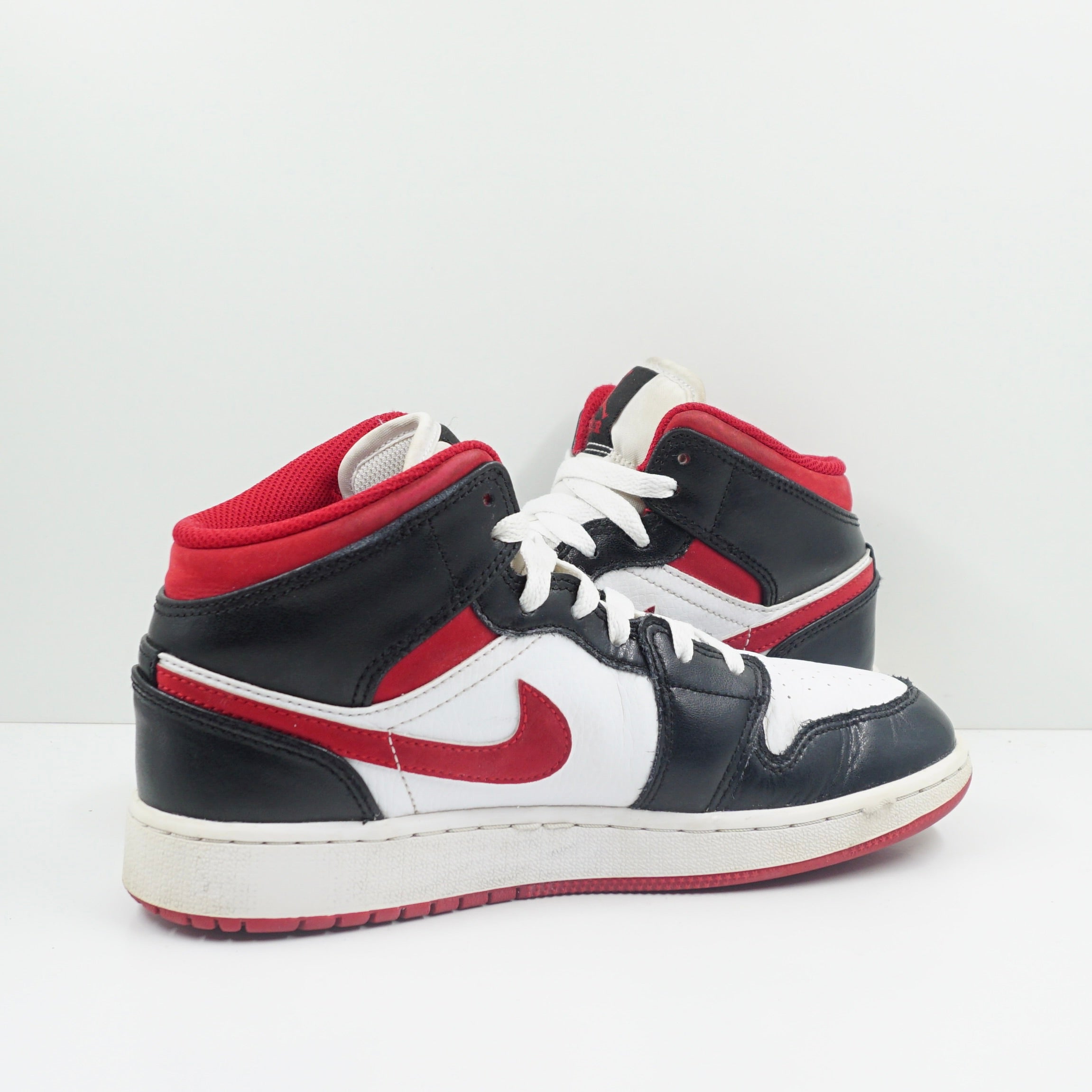 Jordan 1 Mid Black Gym Red (GS)