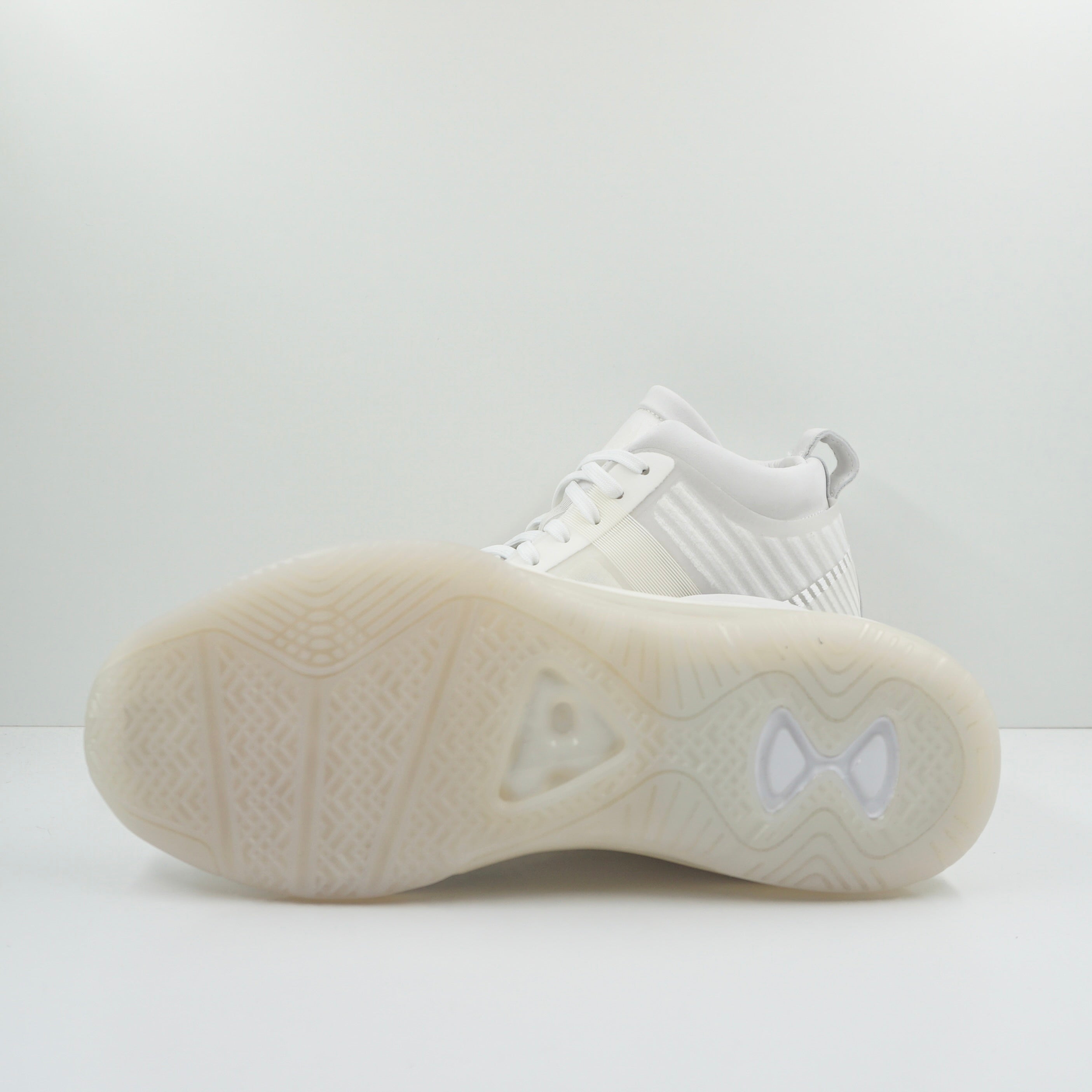 Nike LeBron Icon John Elliott Summit White