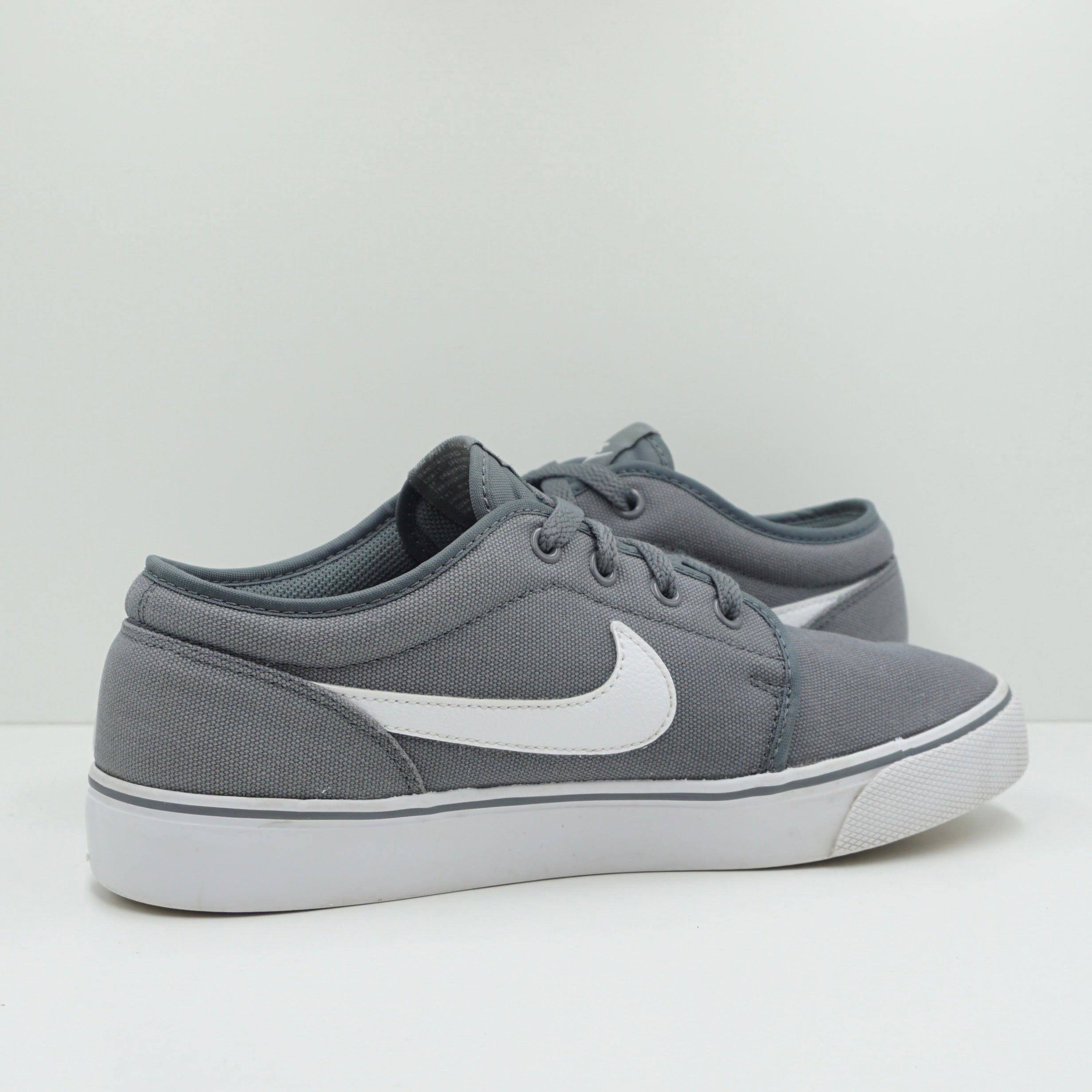 nike toki grey