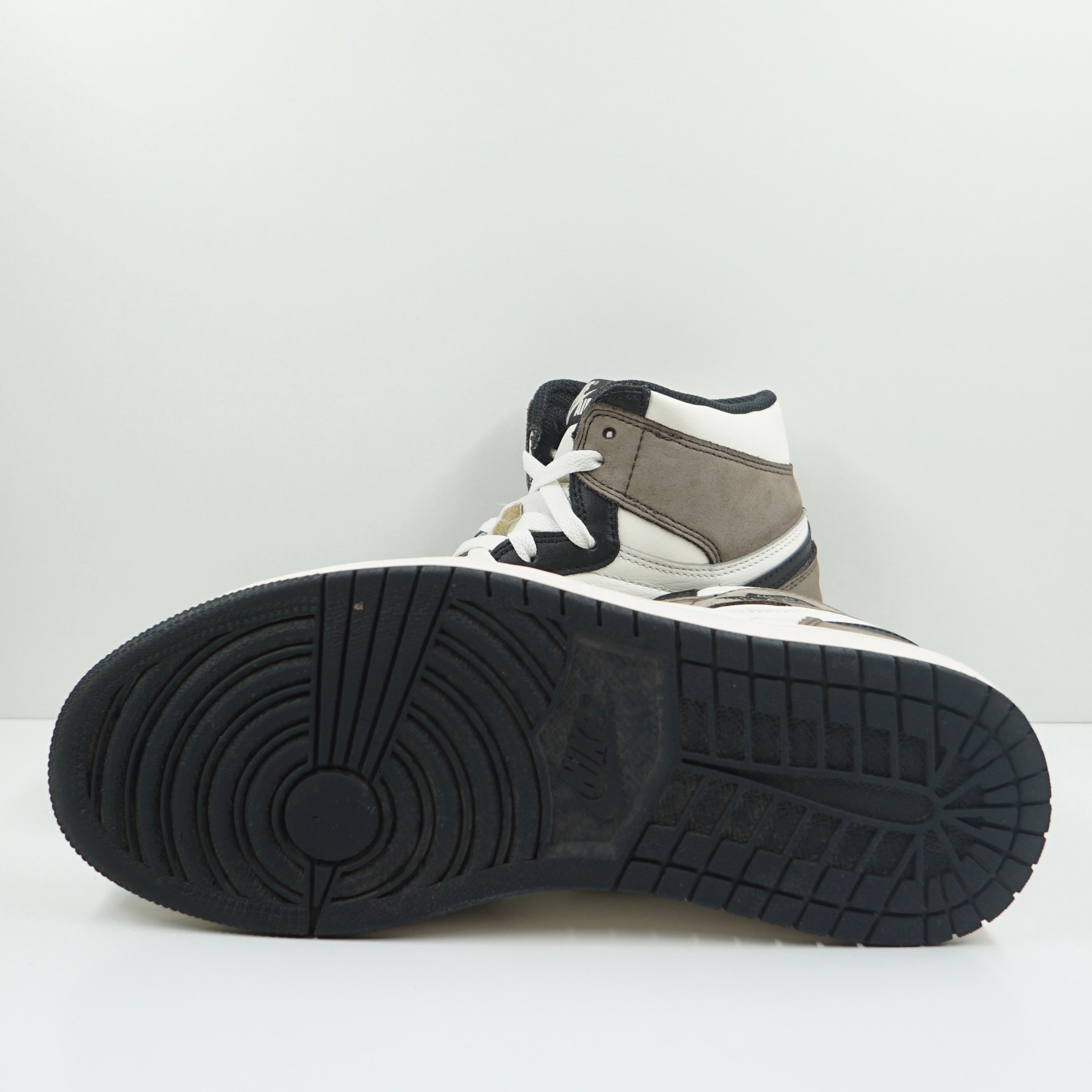 Jordan 1 Retro High Dark Mocha