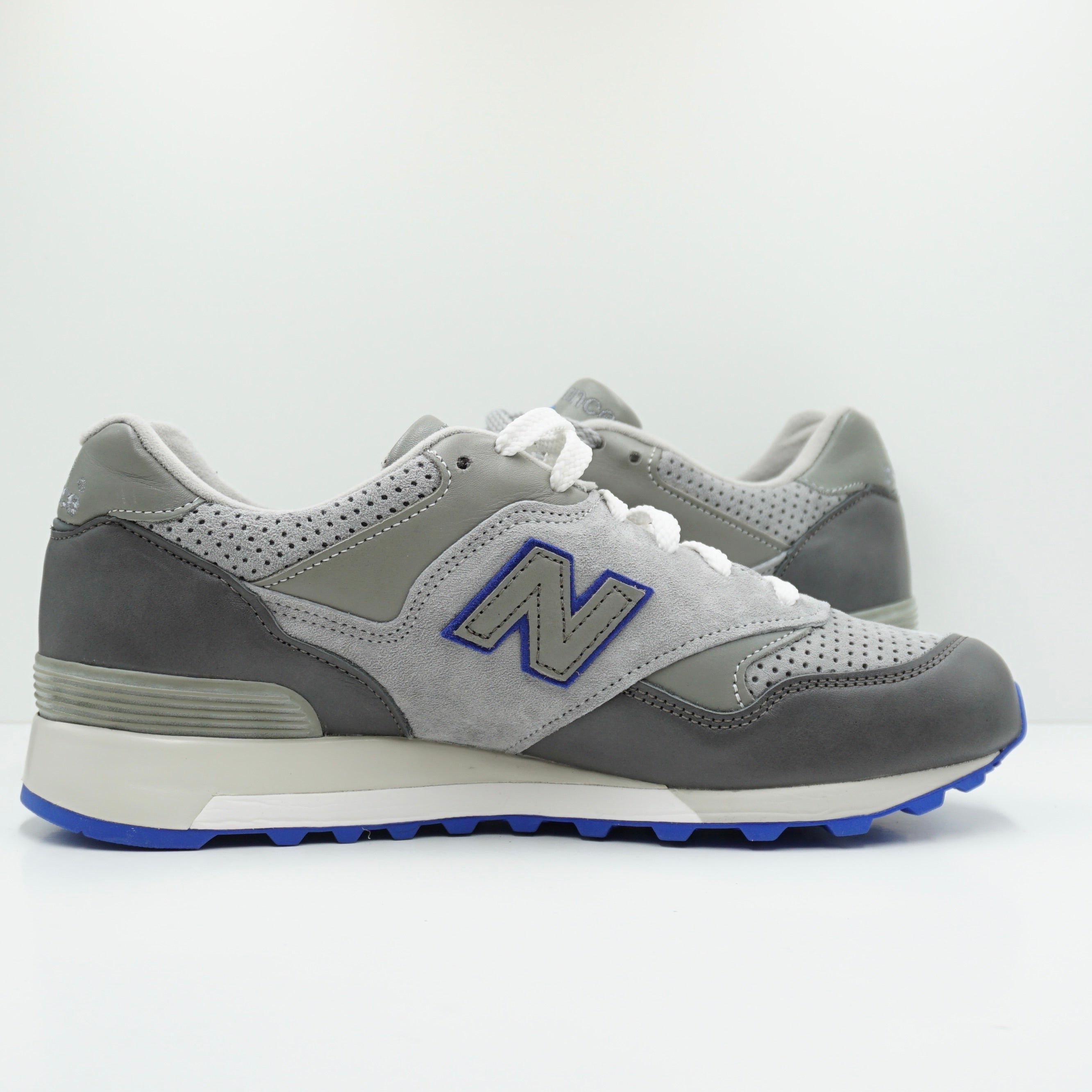 New Balance 577 24 Kilates BCN