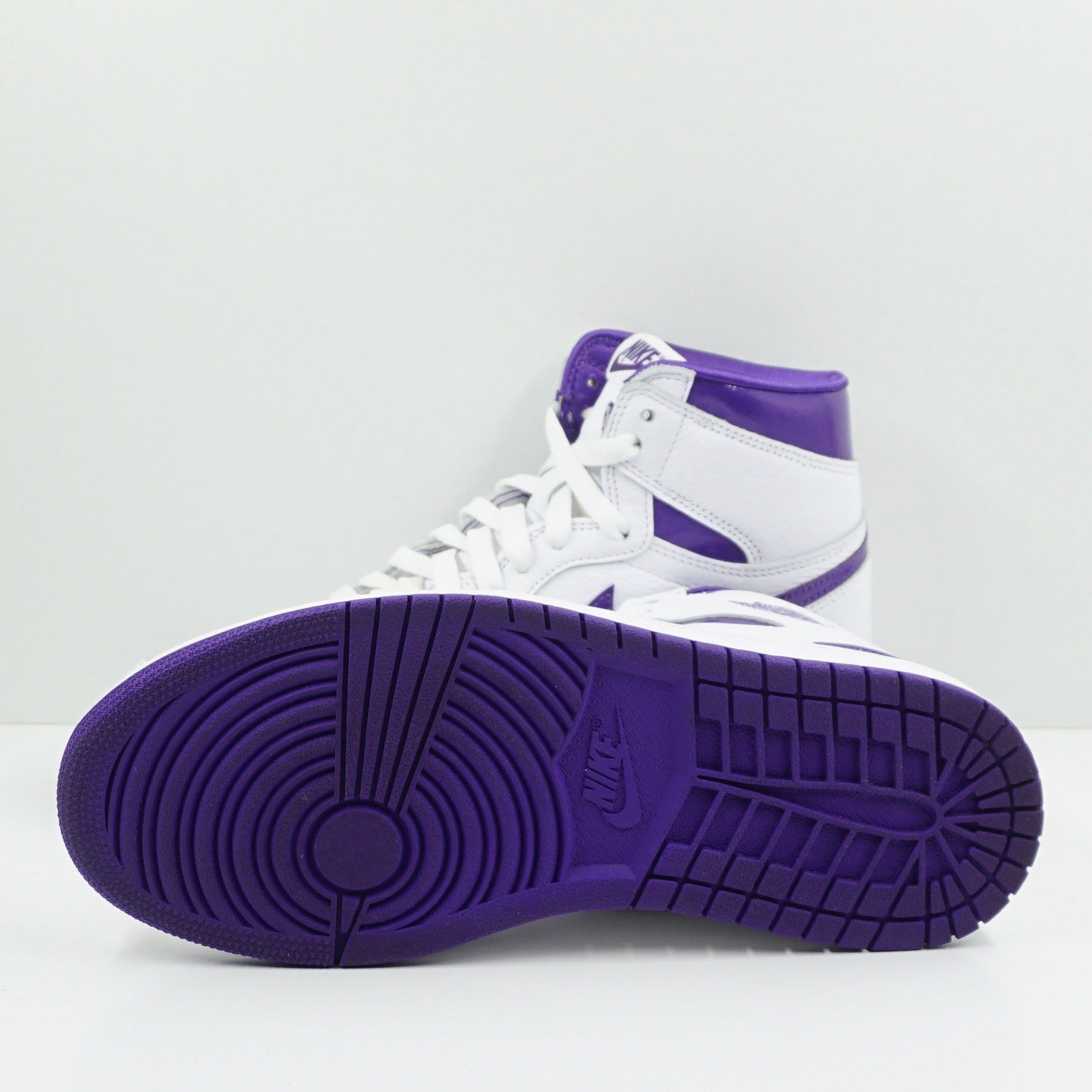 Jordan 1 Retro High Court Purple (W)