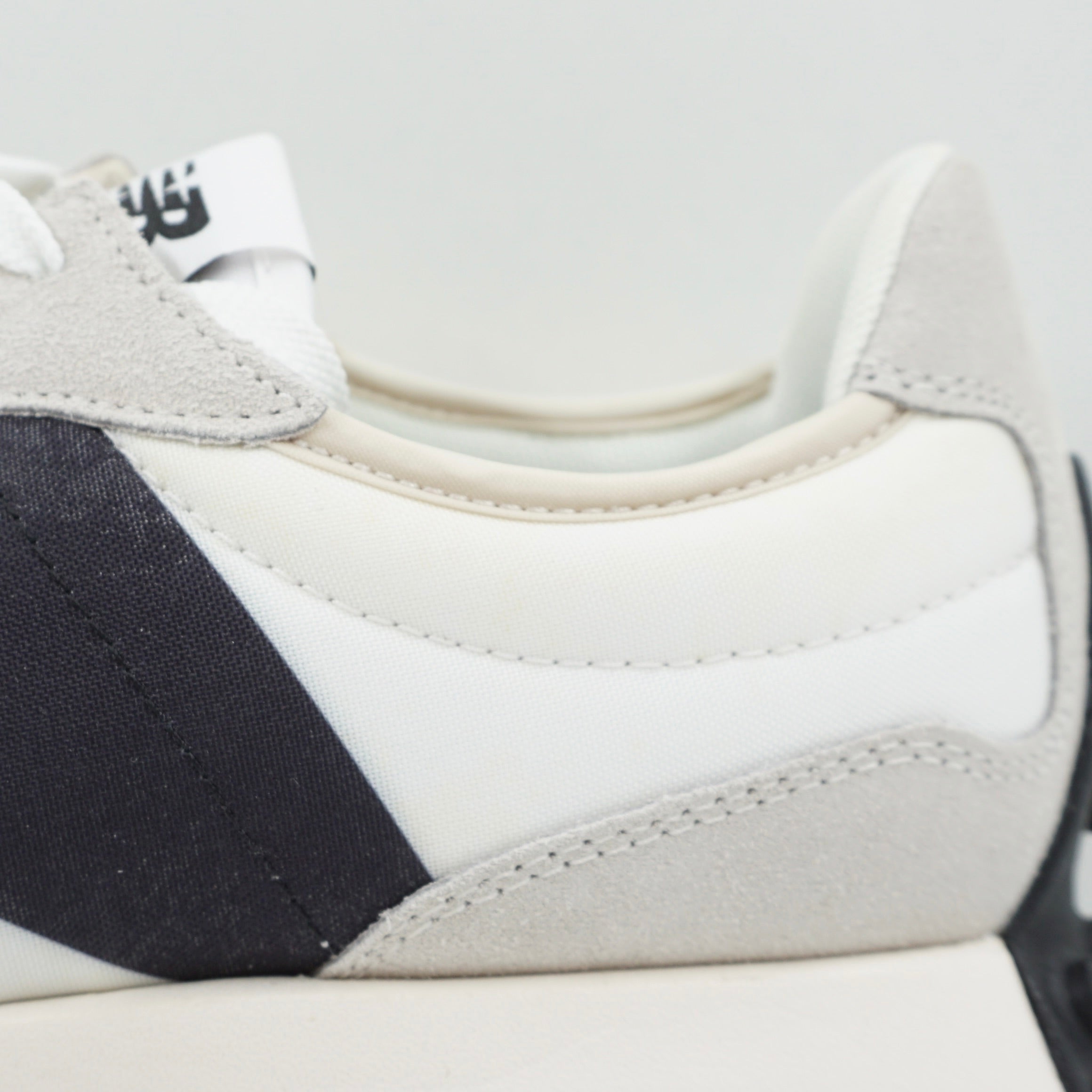 New Balance 327 Sea Salt Black