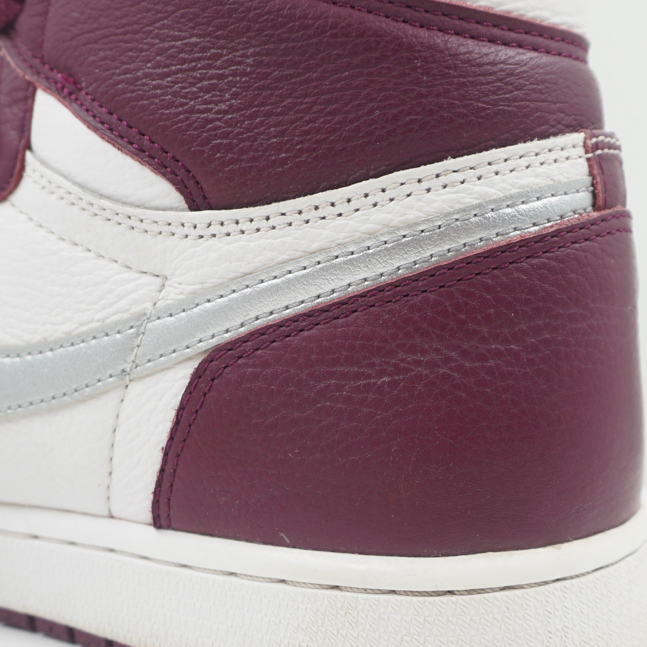 Jordan 1 Retro High OG Bordeaux