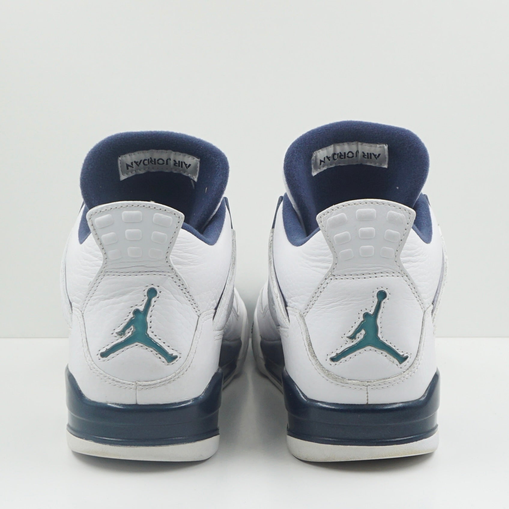 Jordan 4 Retro Columbia (2015)