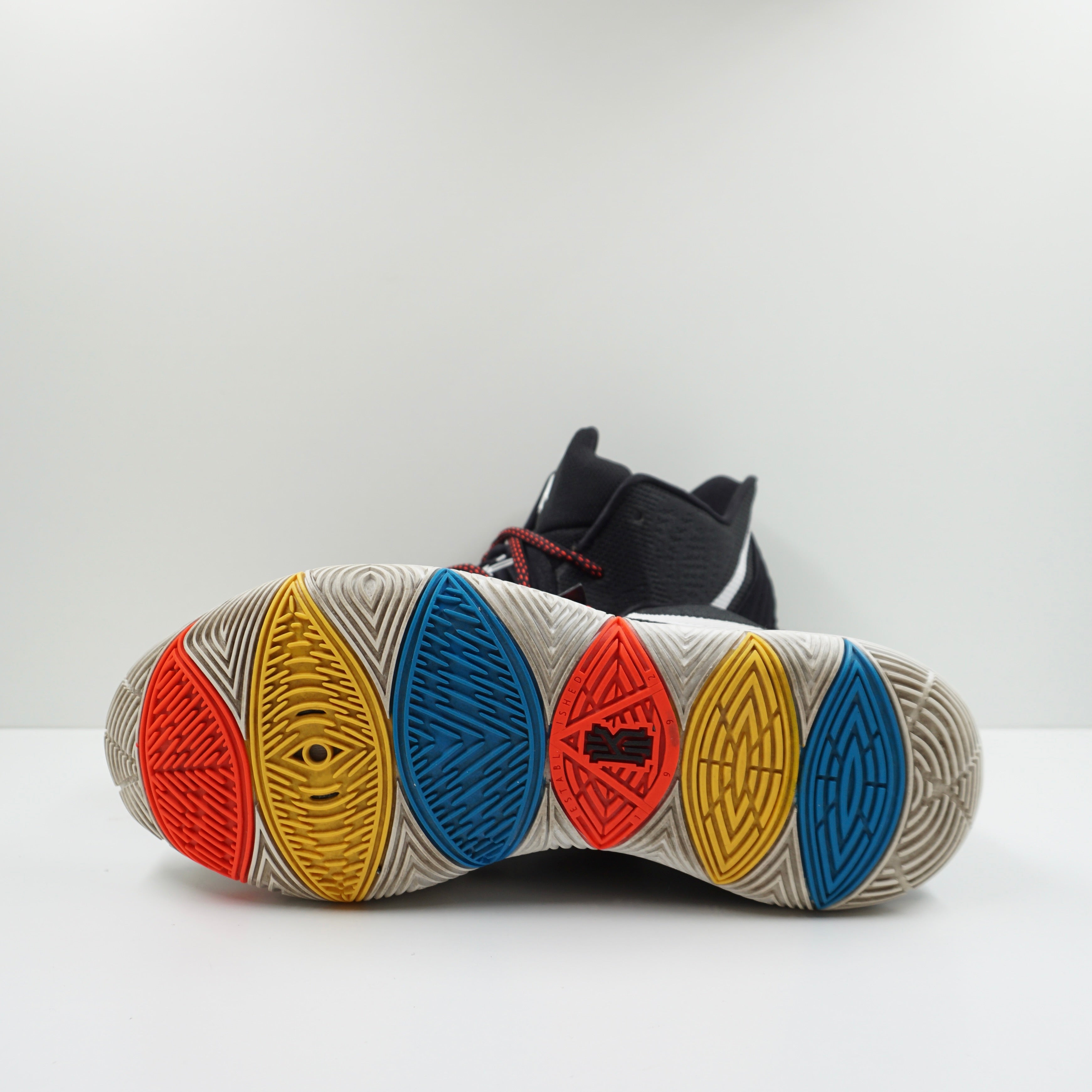Nike Kyrie Friends