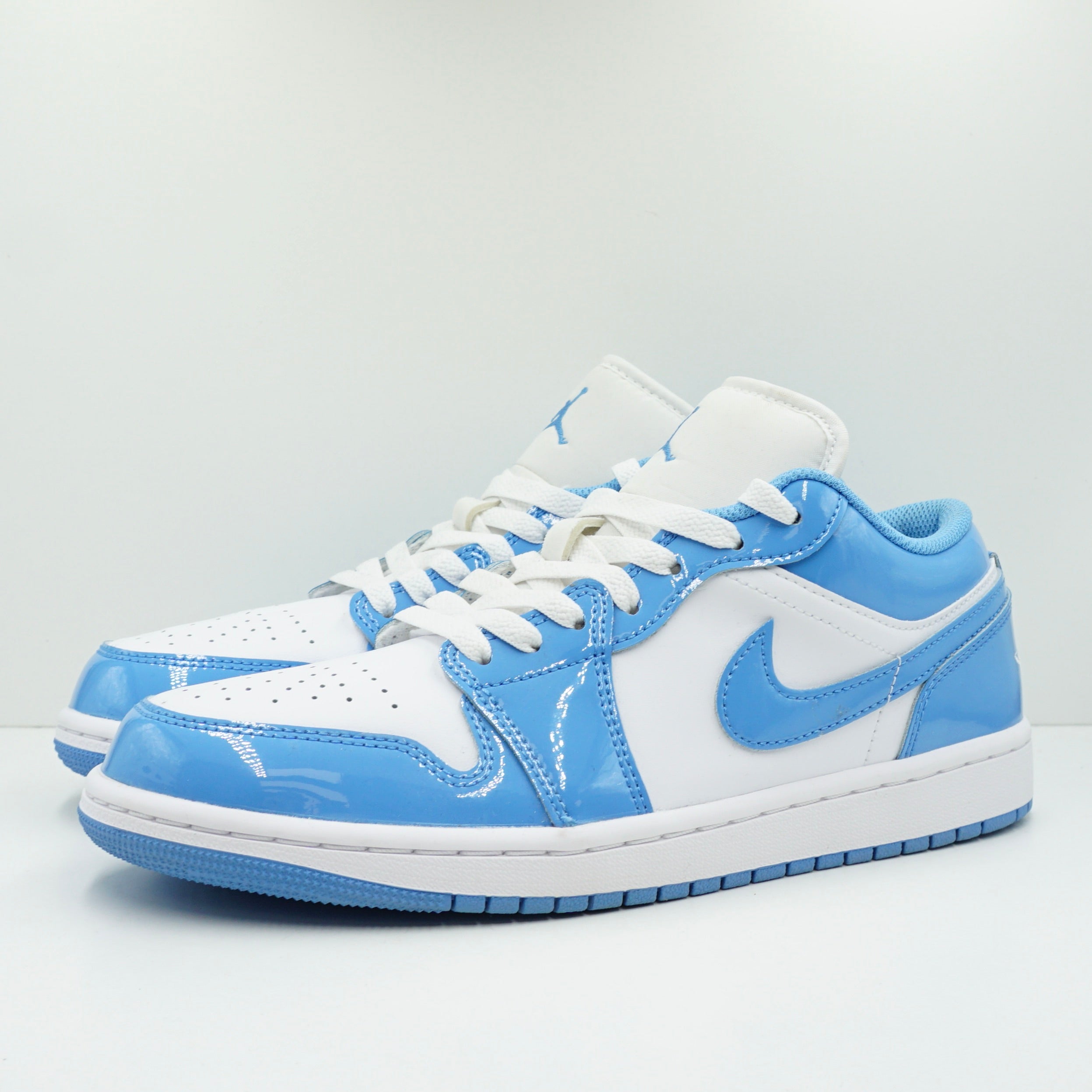 Jordan Low SE Legend Blue Patent