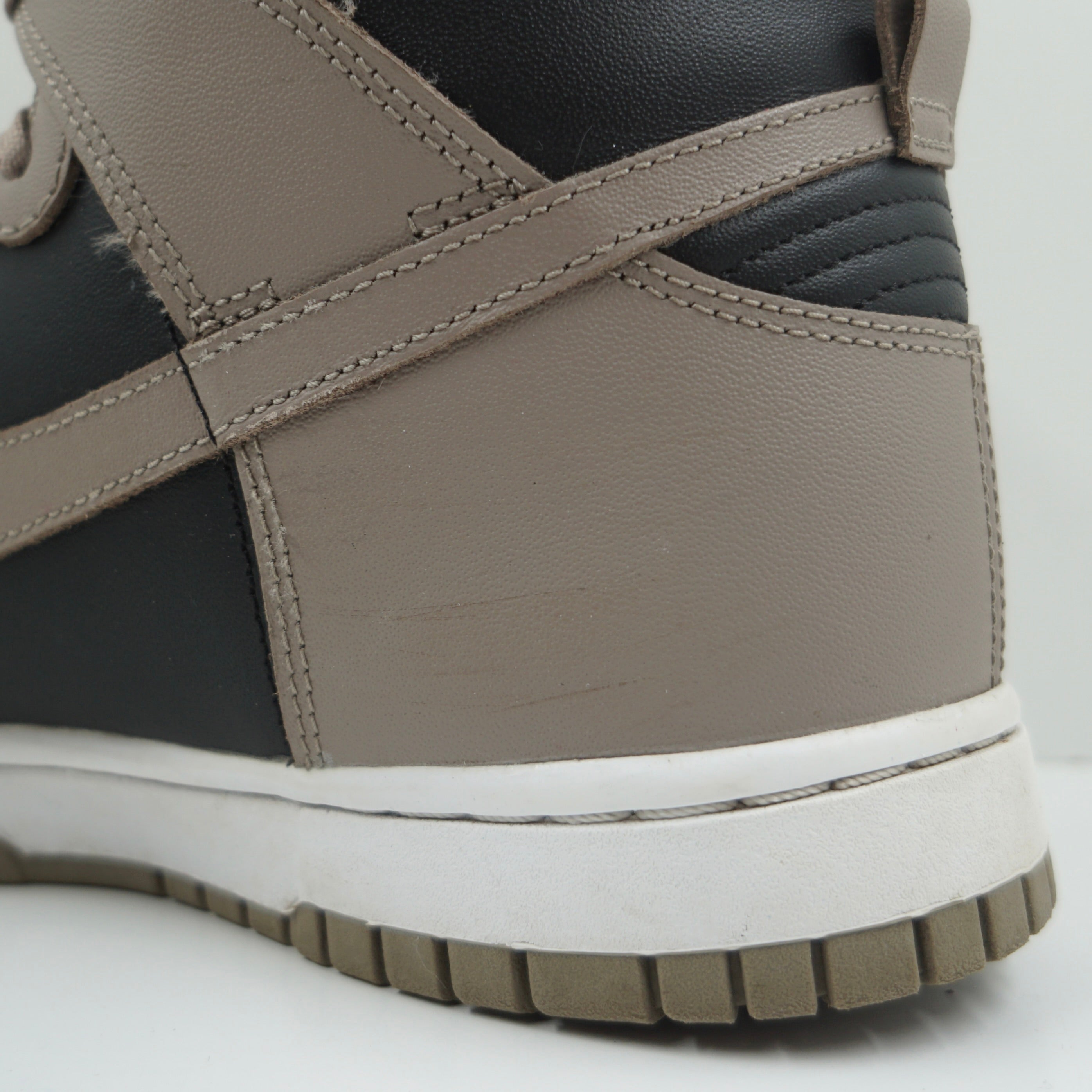 Nike Dunk High Moon Fossil (W)