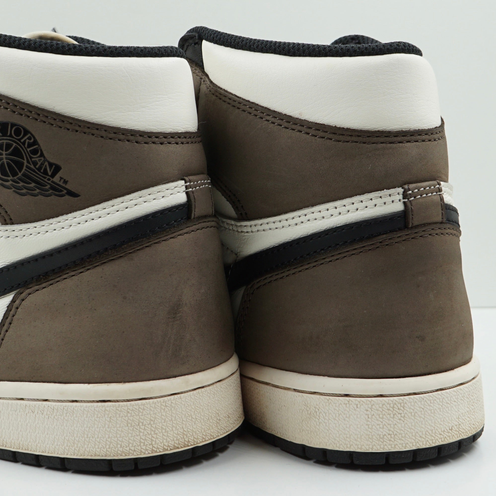Jordan 1 Retro High Dark Mocha