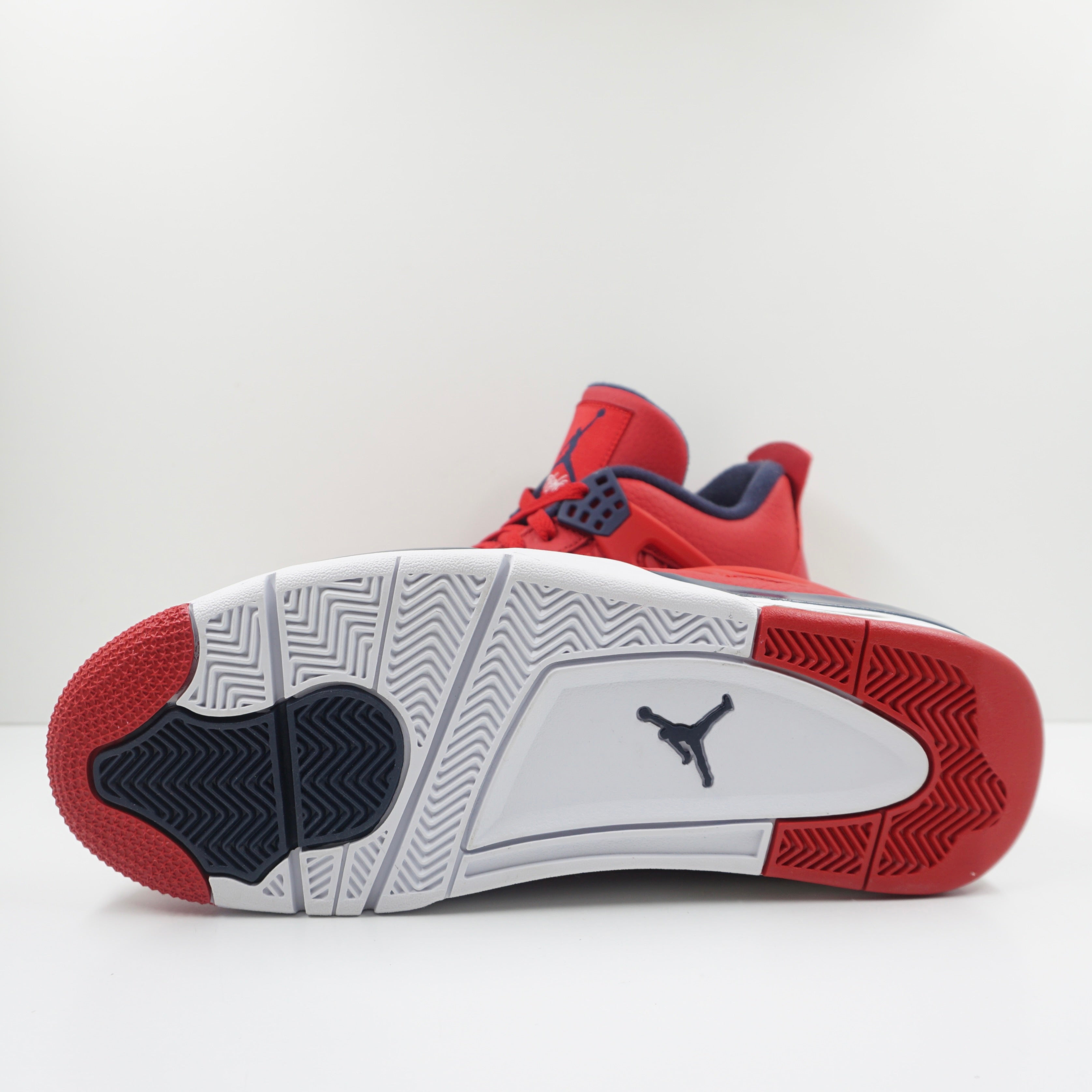 Jordan 4 Retro FIBA (2019)