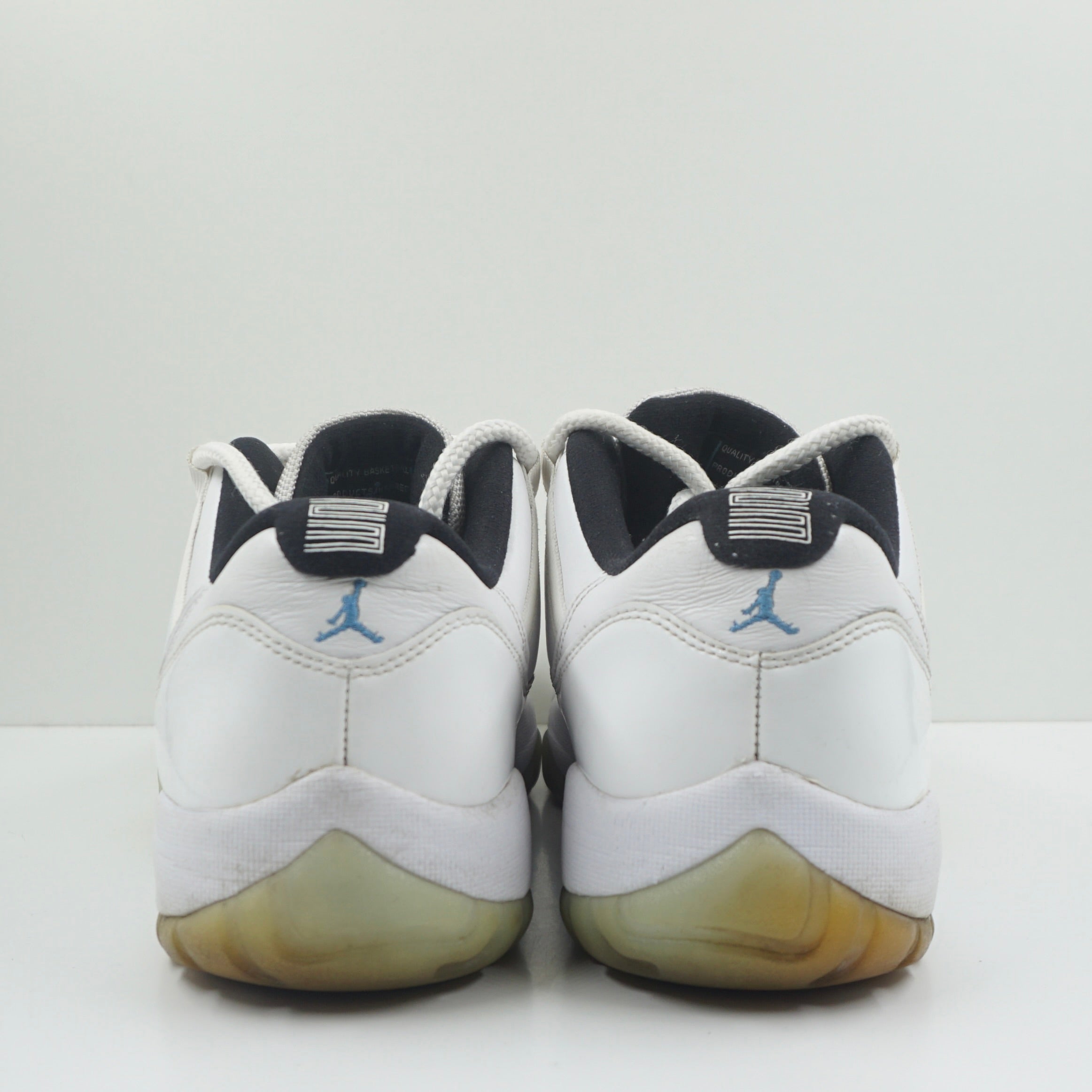 Jordan 11 Retro Low Legend Blue