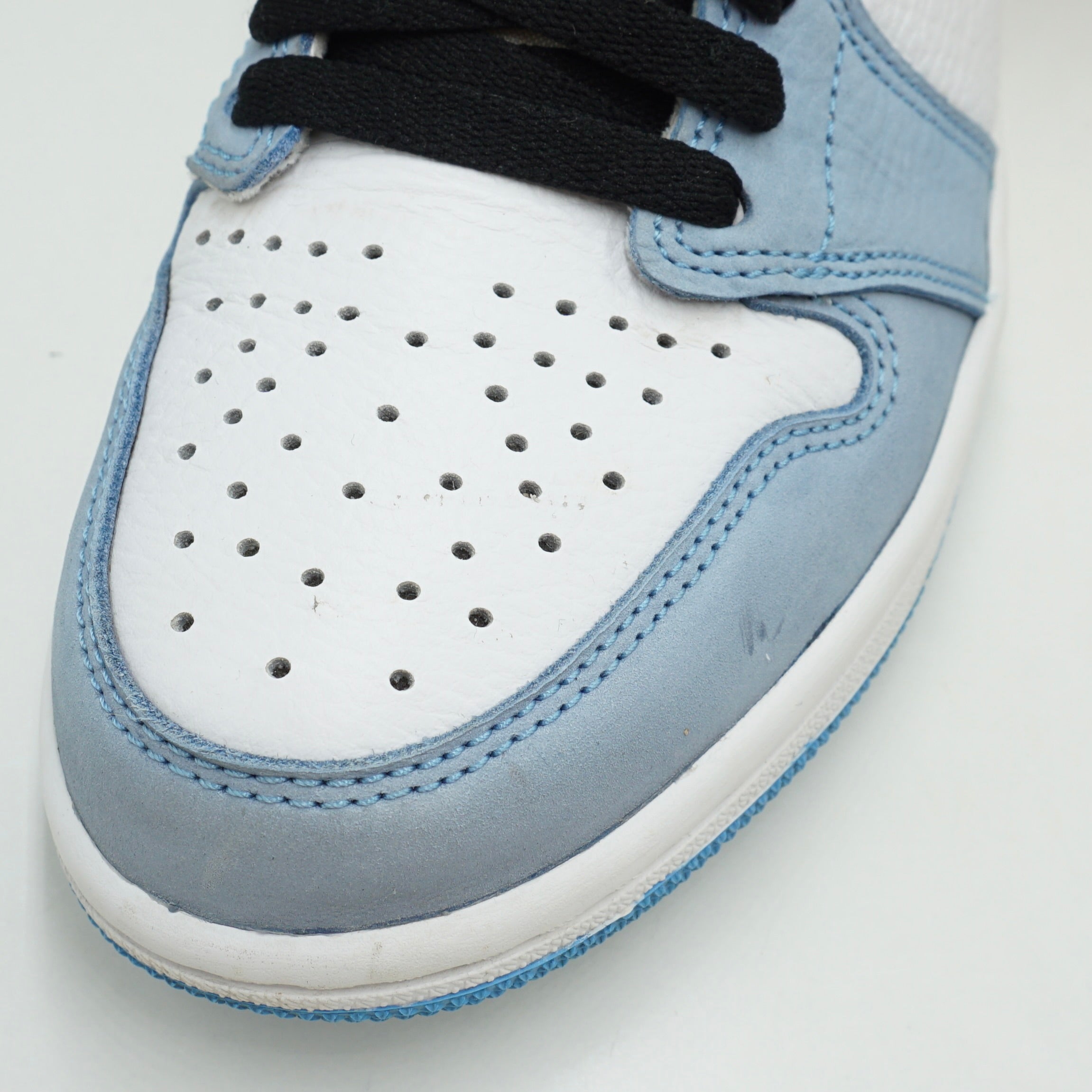 Jordan 1 Retro High OG University Blue