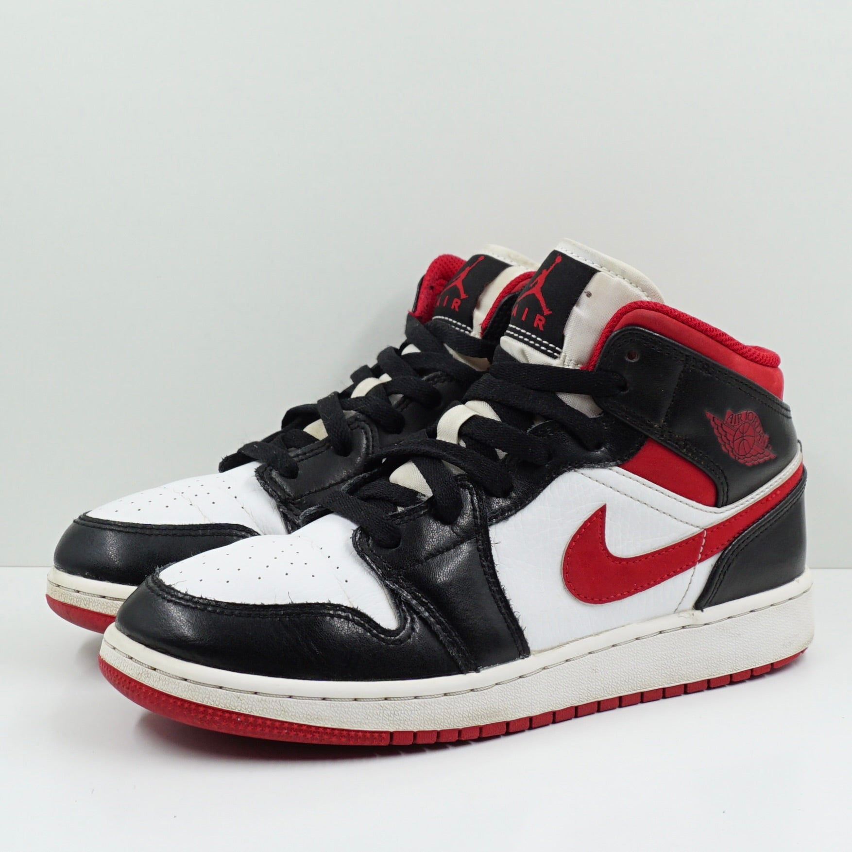 Jordan 1 Mid Black Gym Red (GS)