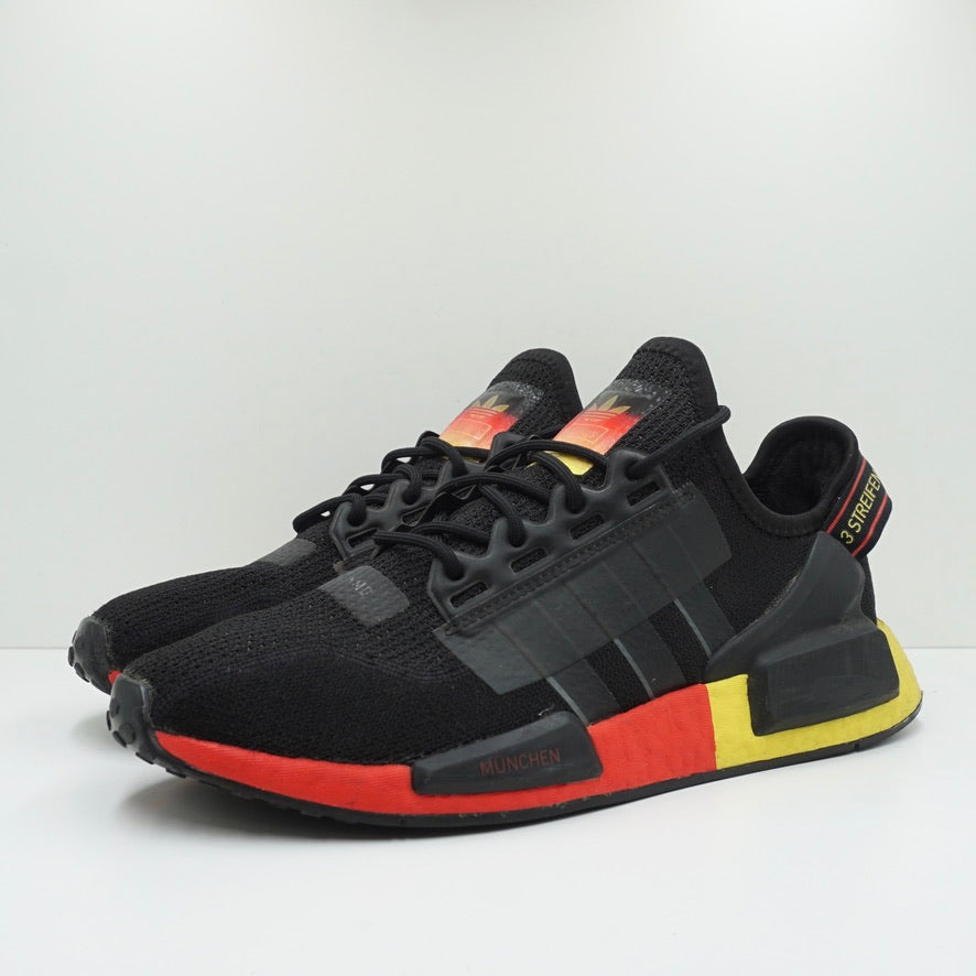 Adidas NMD R1 V2 united By Sneakers Munich Adidas NMD R1 V2 united By Sneakers Munich
