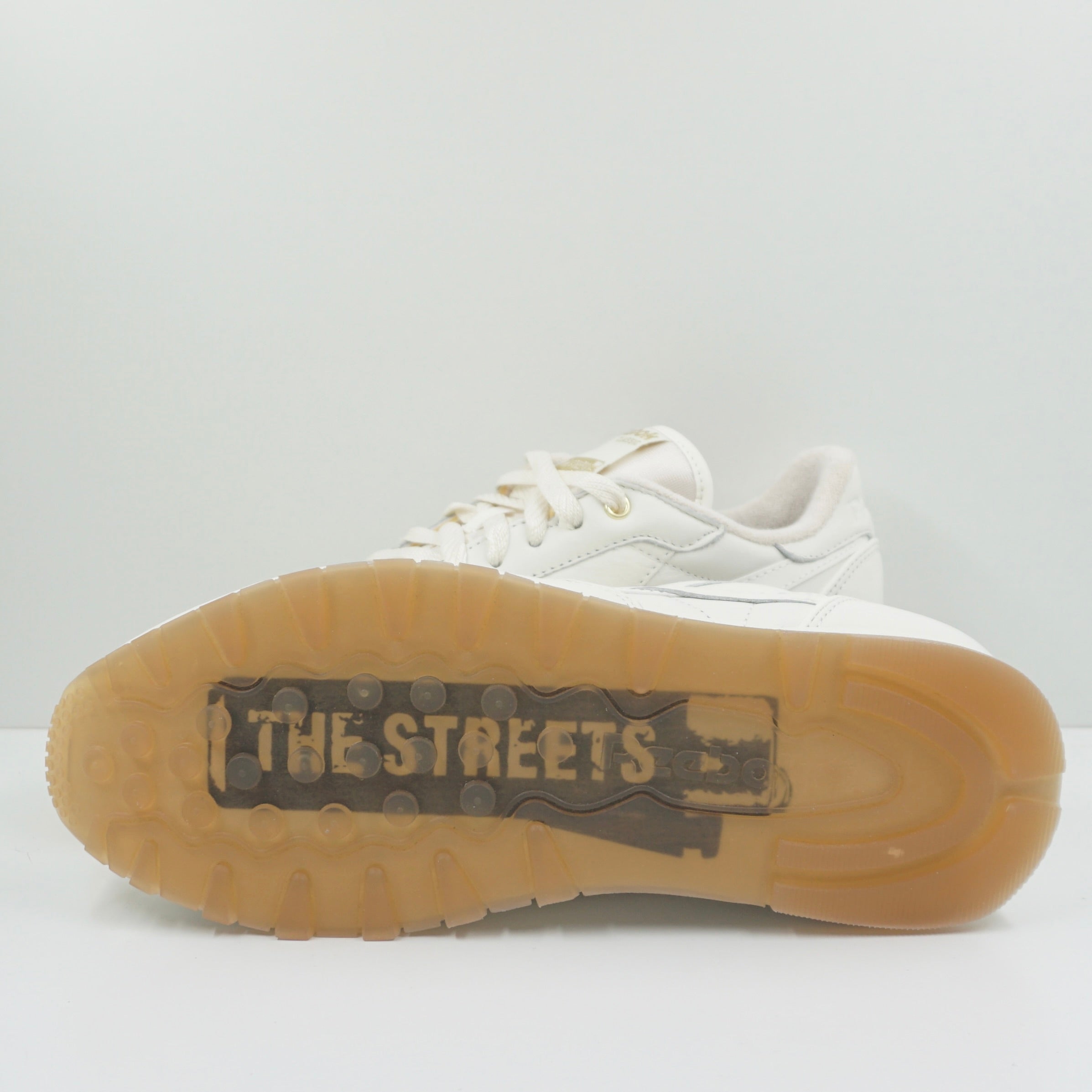 Reebok Classic Leather END. The Streets Chalk