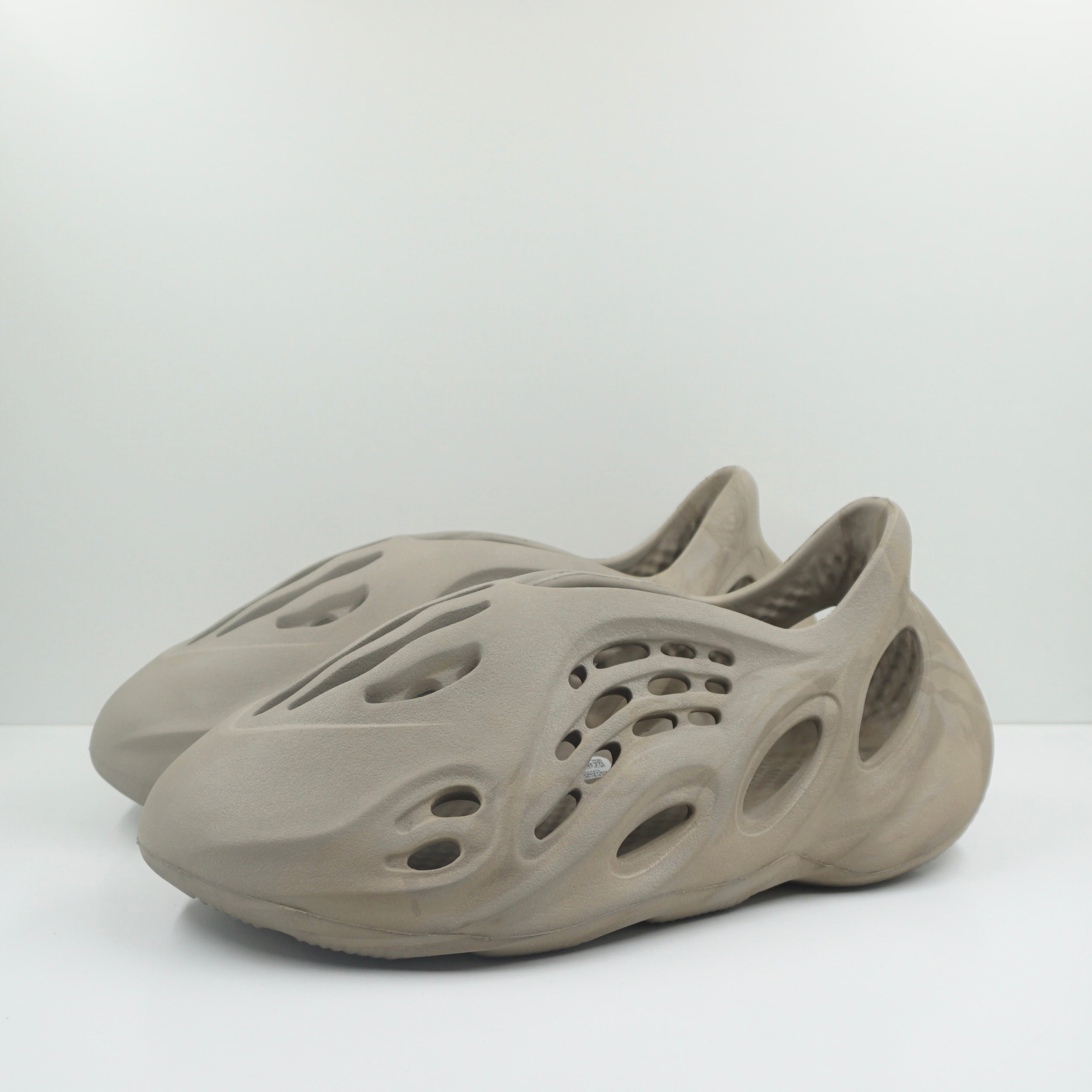 Adidas Yeezy Foam RNNR Stone Sage