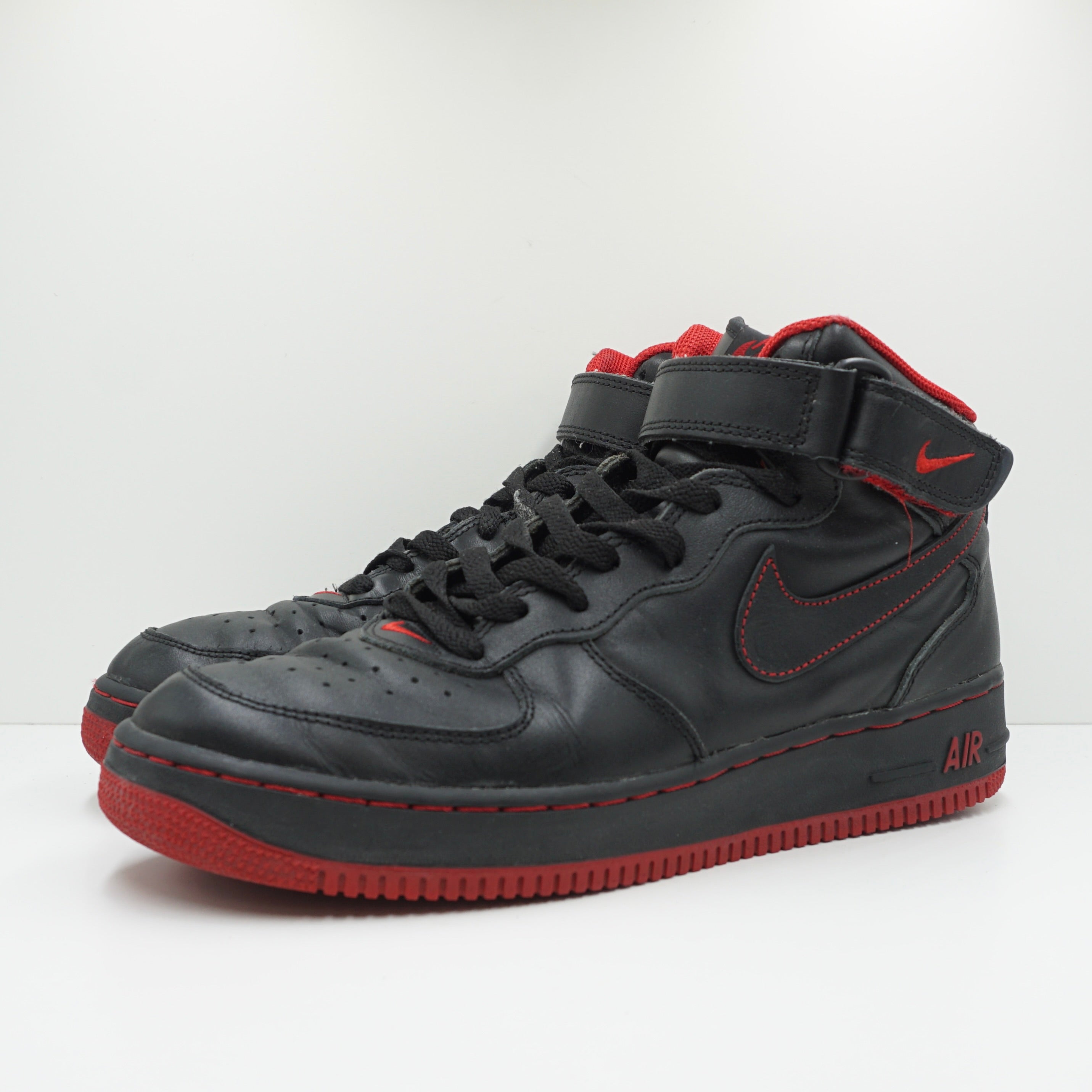 Nike Air Force Mid Black Red