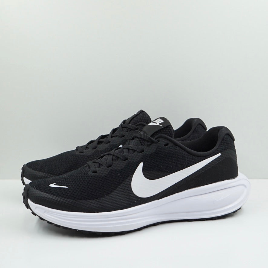 Nike Revolution 8 Black White
