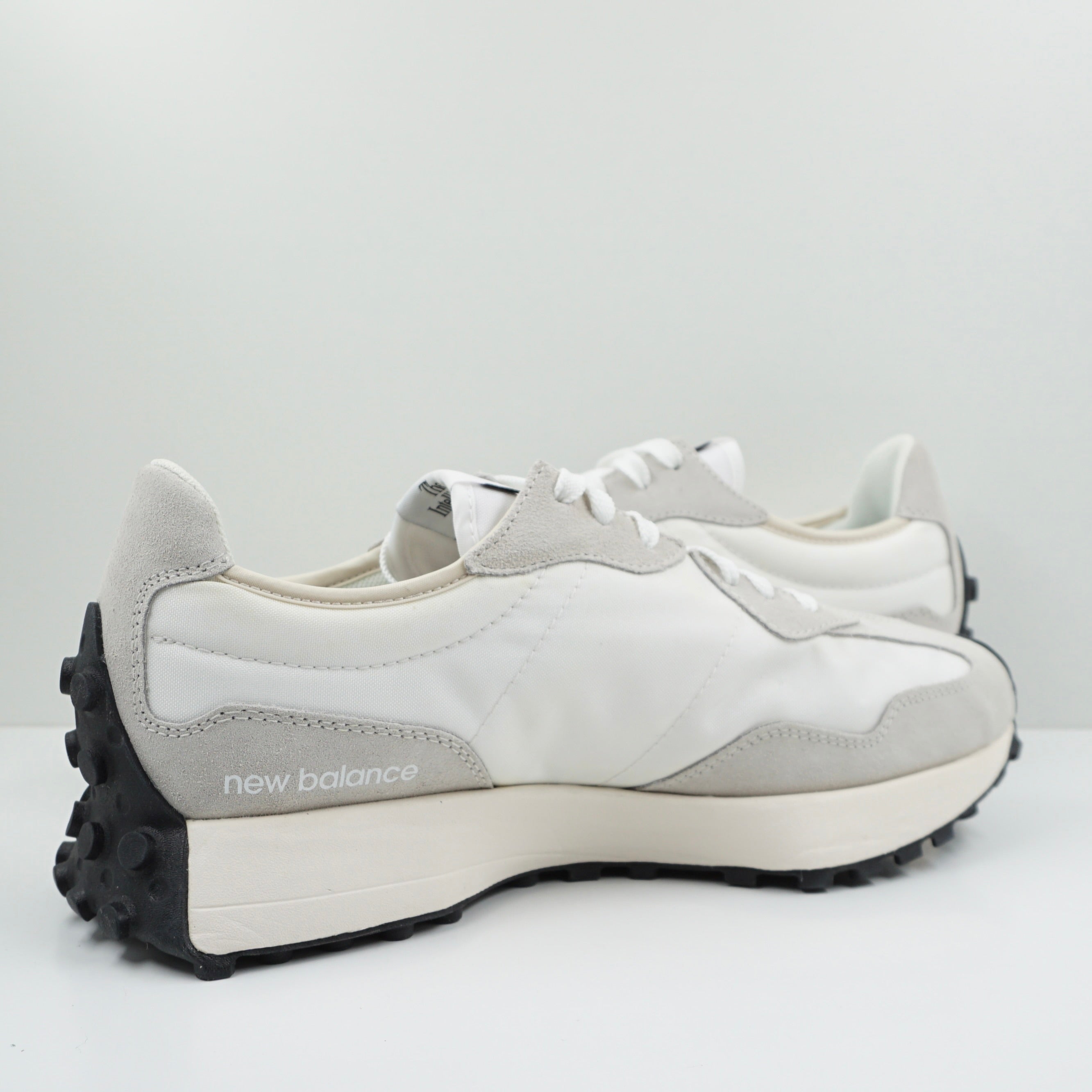 New Balance 327 Sea Salt Black