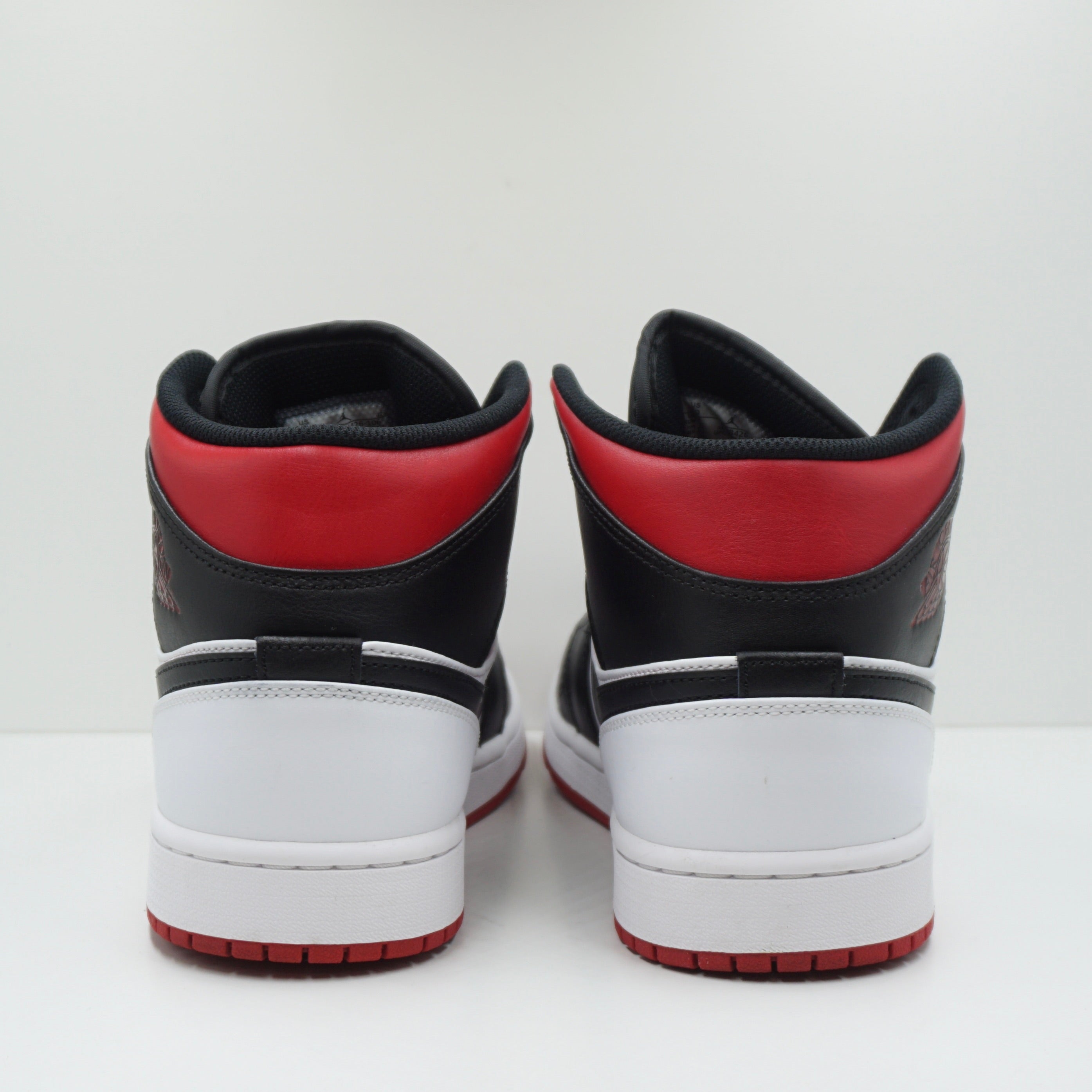 Jordan 1 Mid Gym Red Black Toe