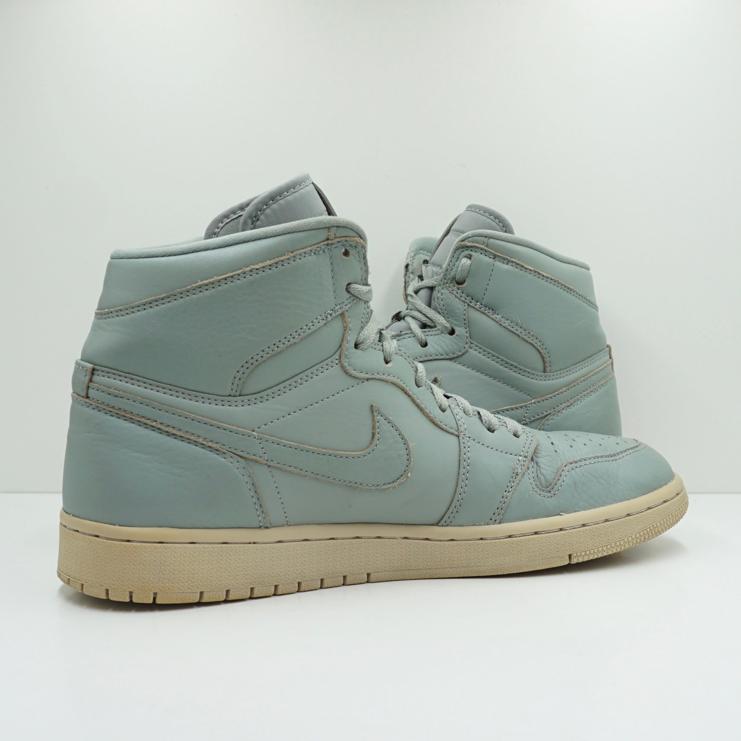 Jordan 1 Retro High Premium Mica Green