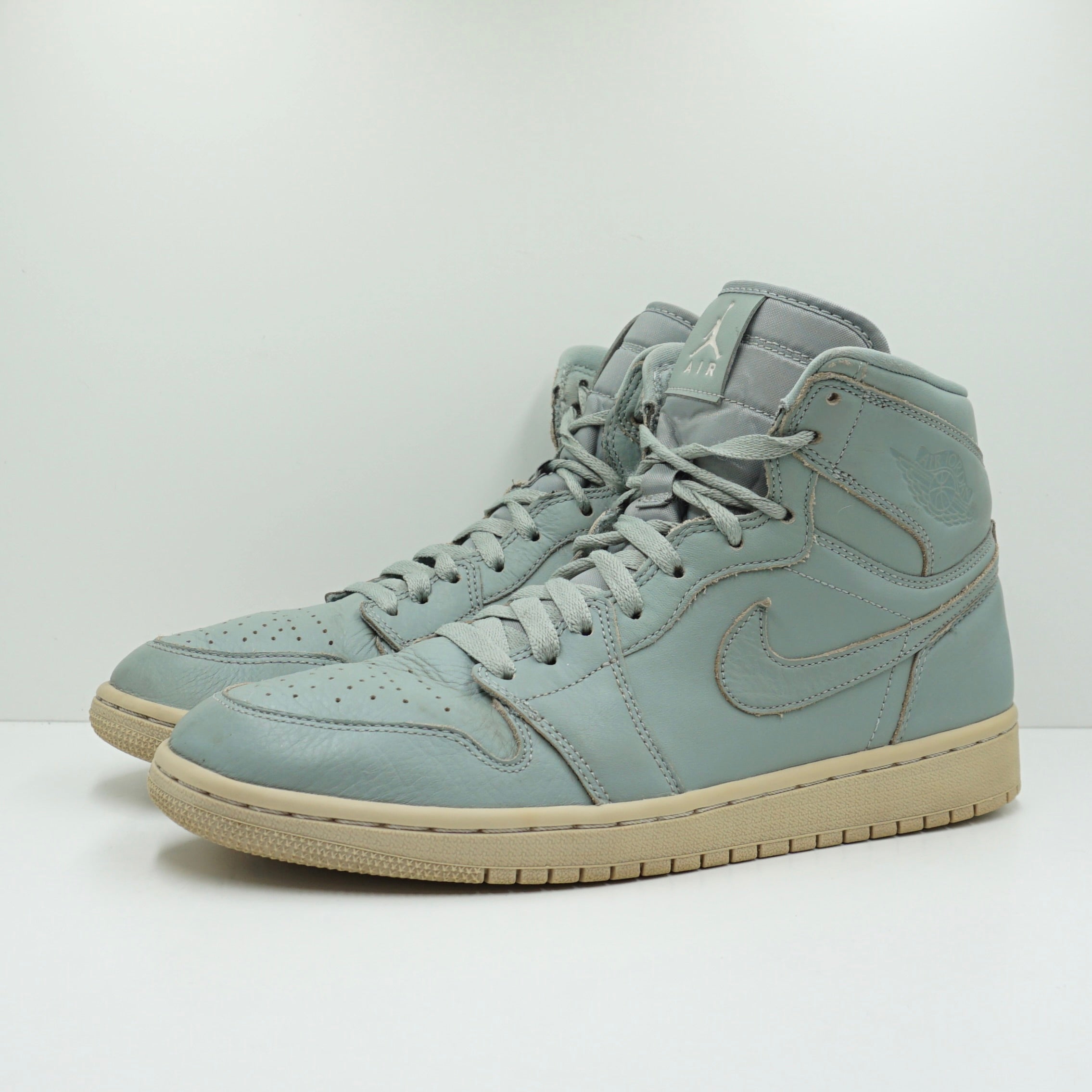 Jordan 1 Retro High Premium Mica Green