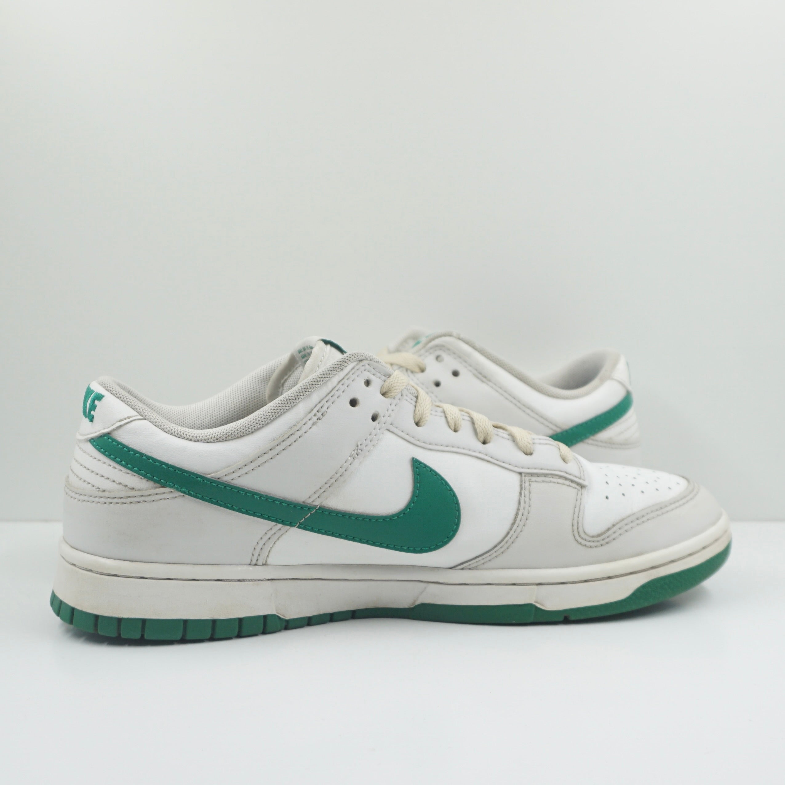 Nike Dunk Low Retro Summit White Malachite