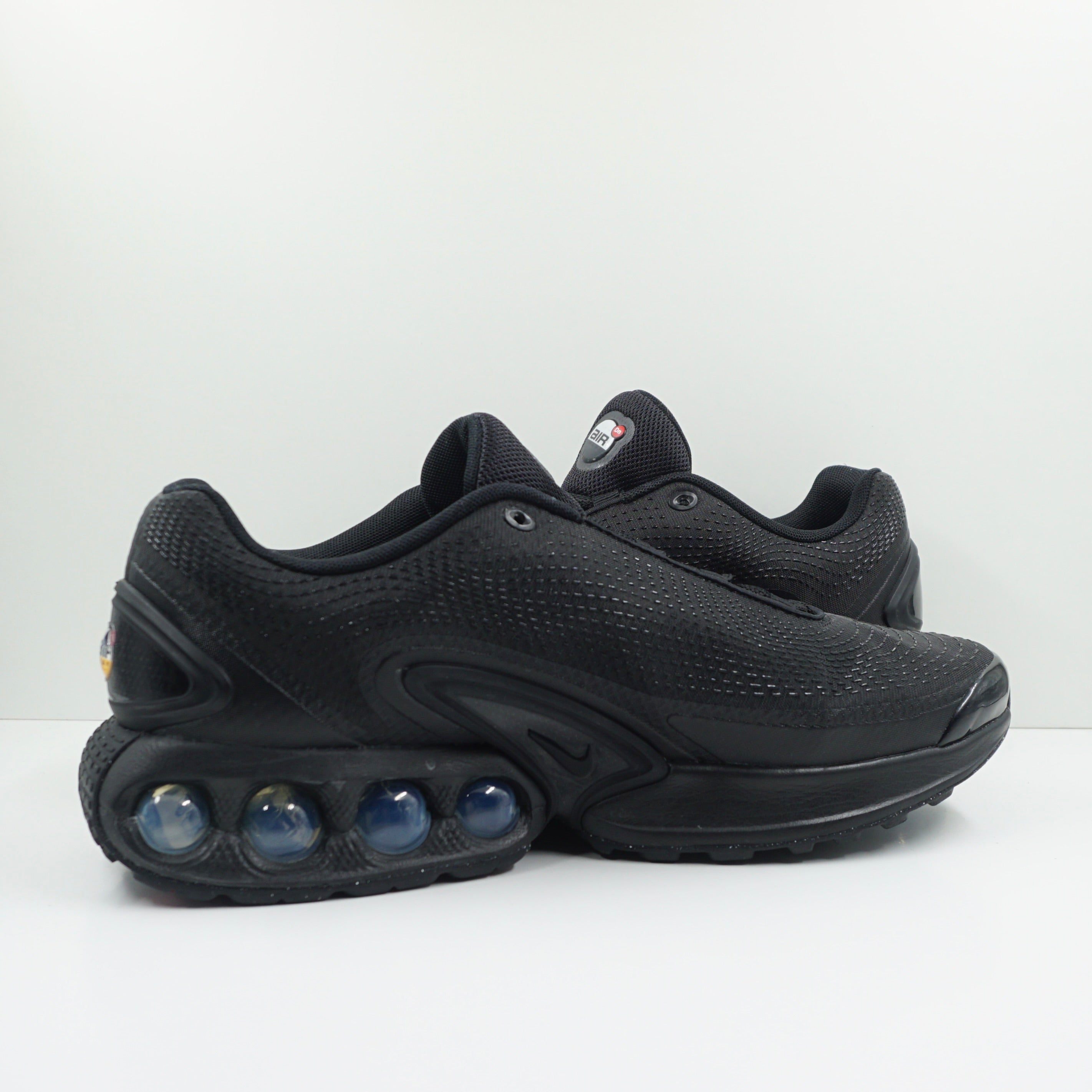 Nike Air Max Dn Black Metallic Grey