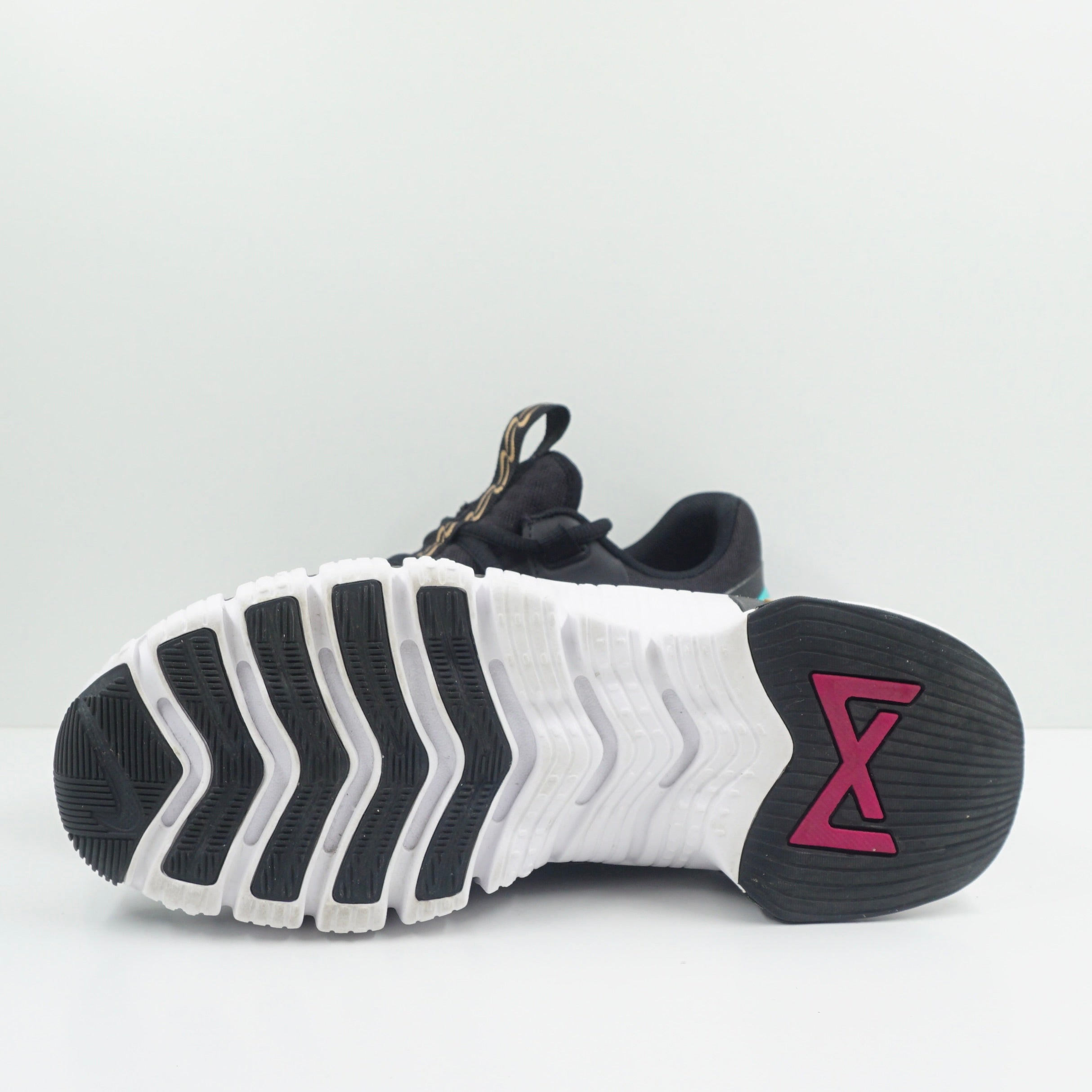 Nike Free Metcon 5 Black Fireberry Gold (W)