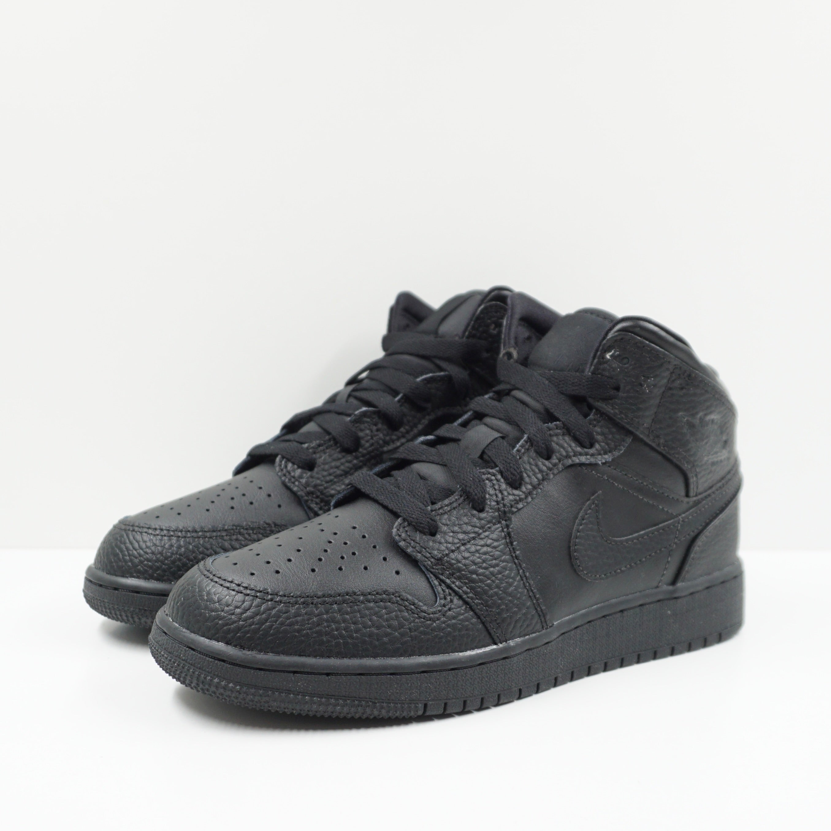 Jordan 1 Mid Triple Black (2022) (GS)