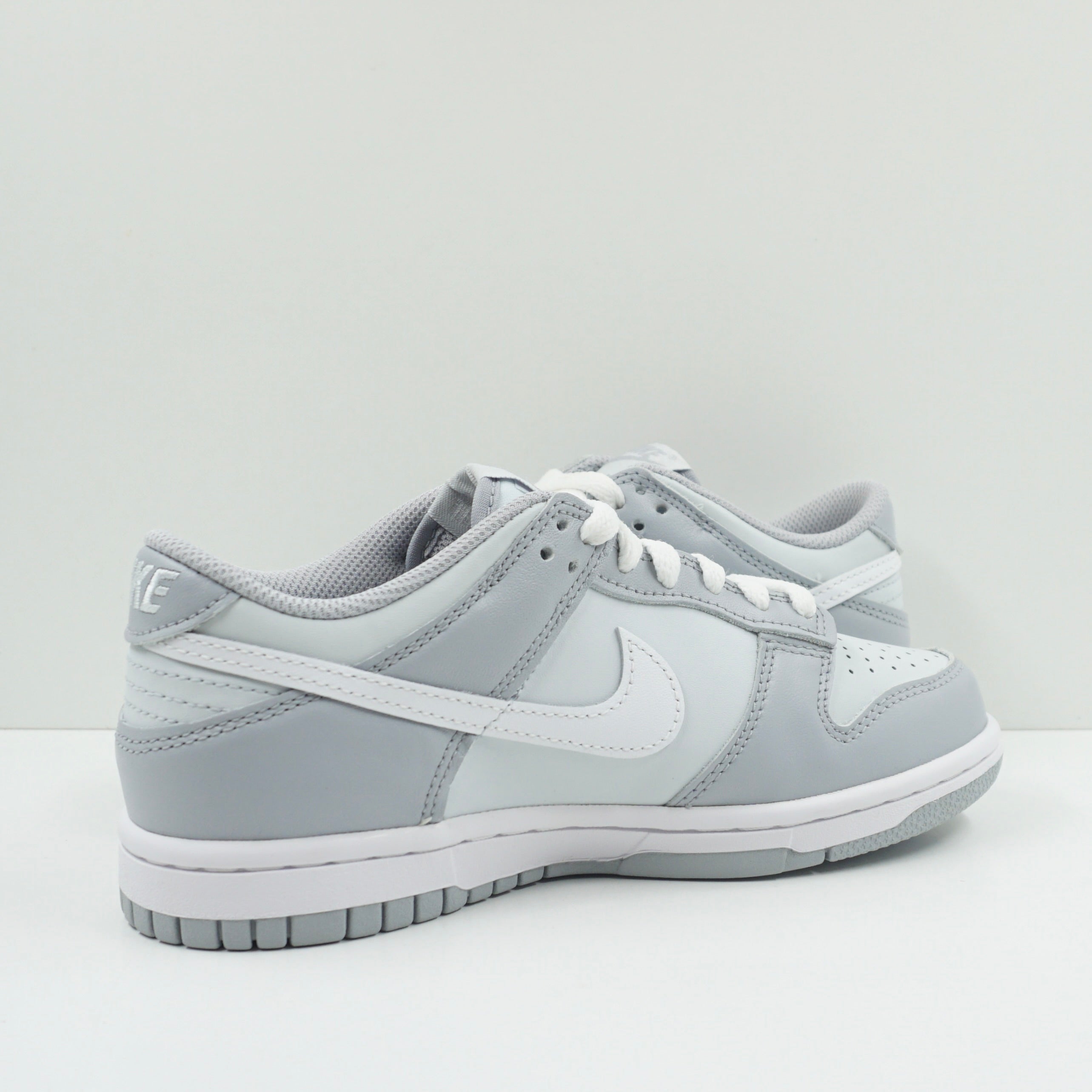 Nike Dunk Low Two-Toned Grey (GS)