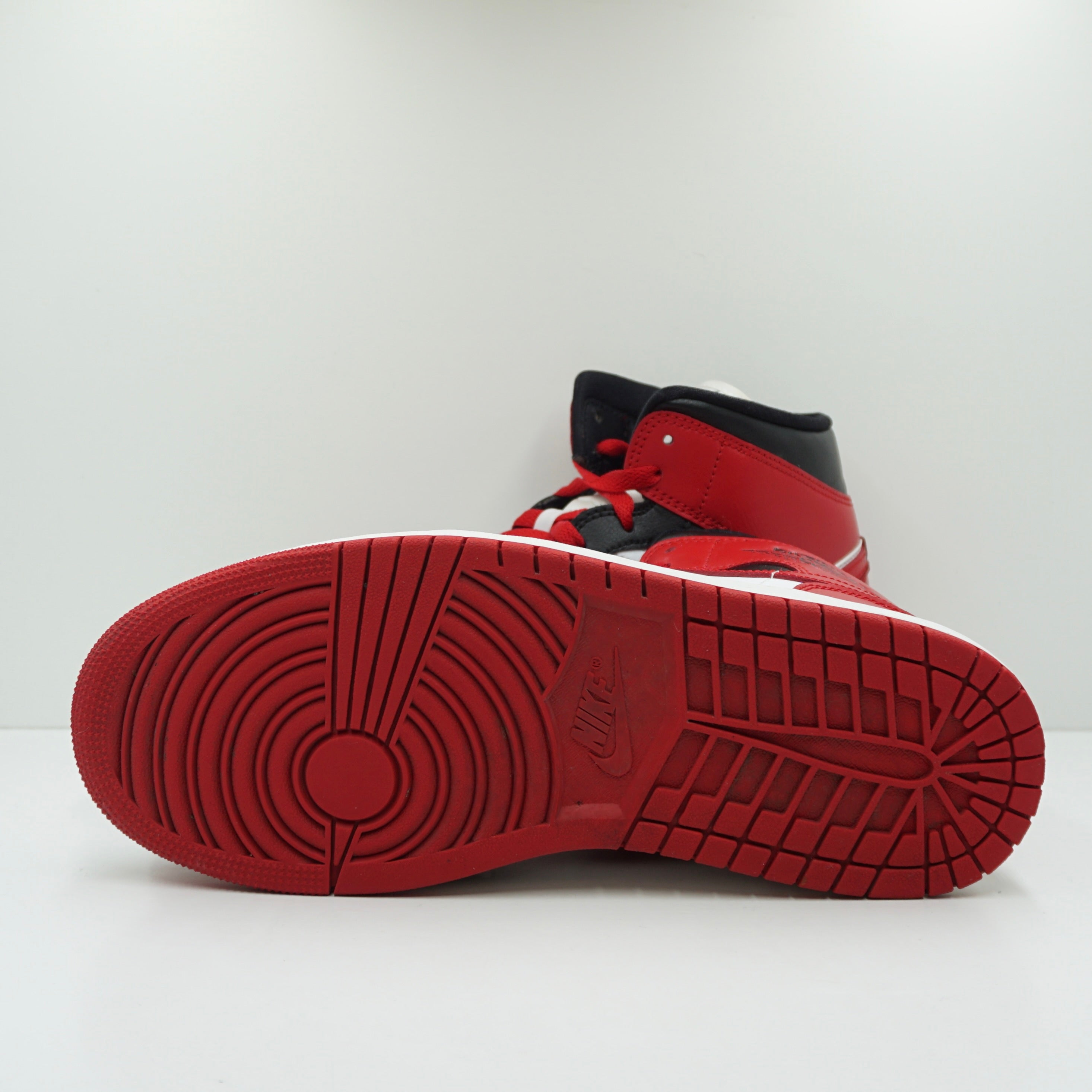 Jordan 1 Mid Alternate Bred Toe (W)