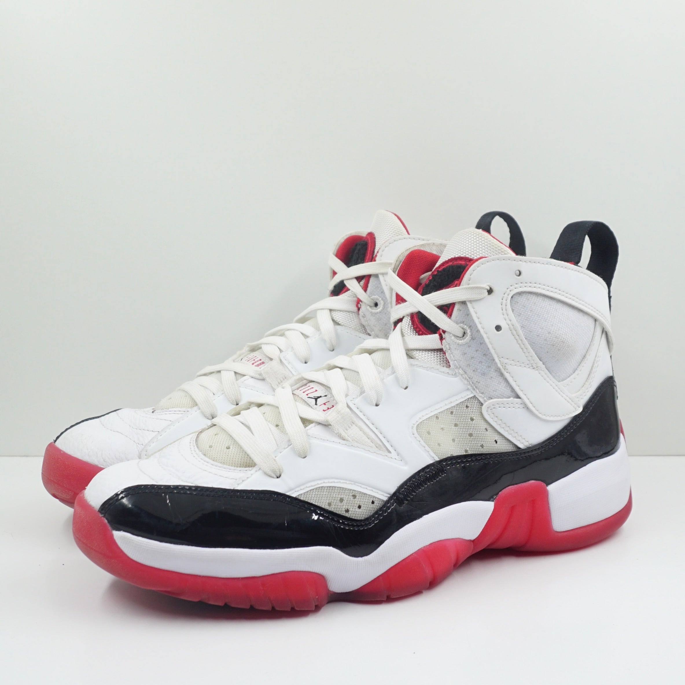 Jordan Jumpman Two Trey White Gym Red Black