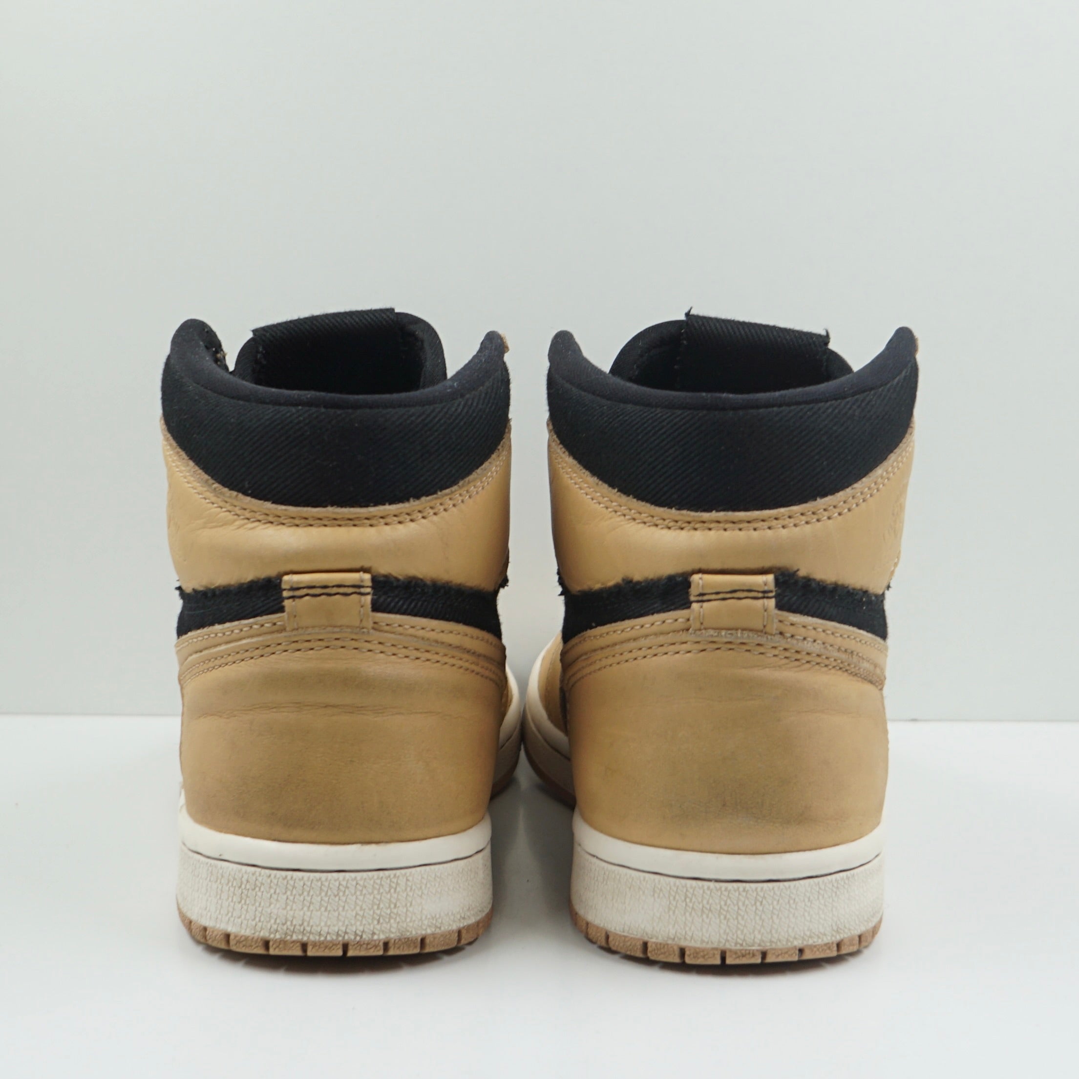 Jordan 1 Retro High OG Heirloom