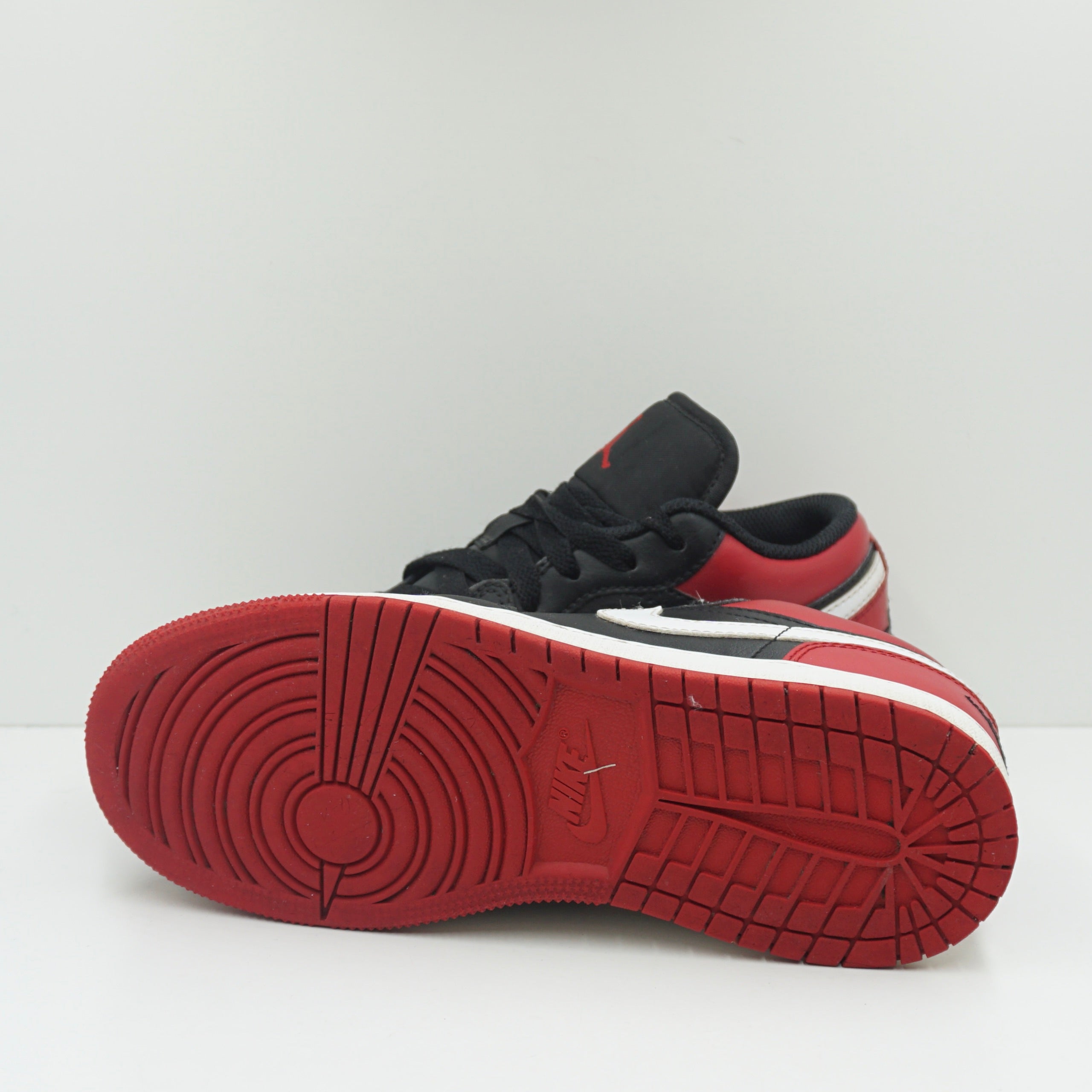 Jordan 1 Low Alternate Bred Toe (GS)