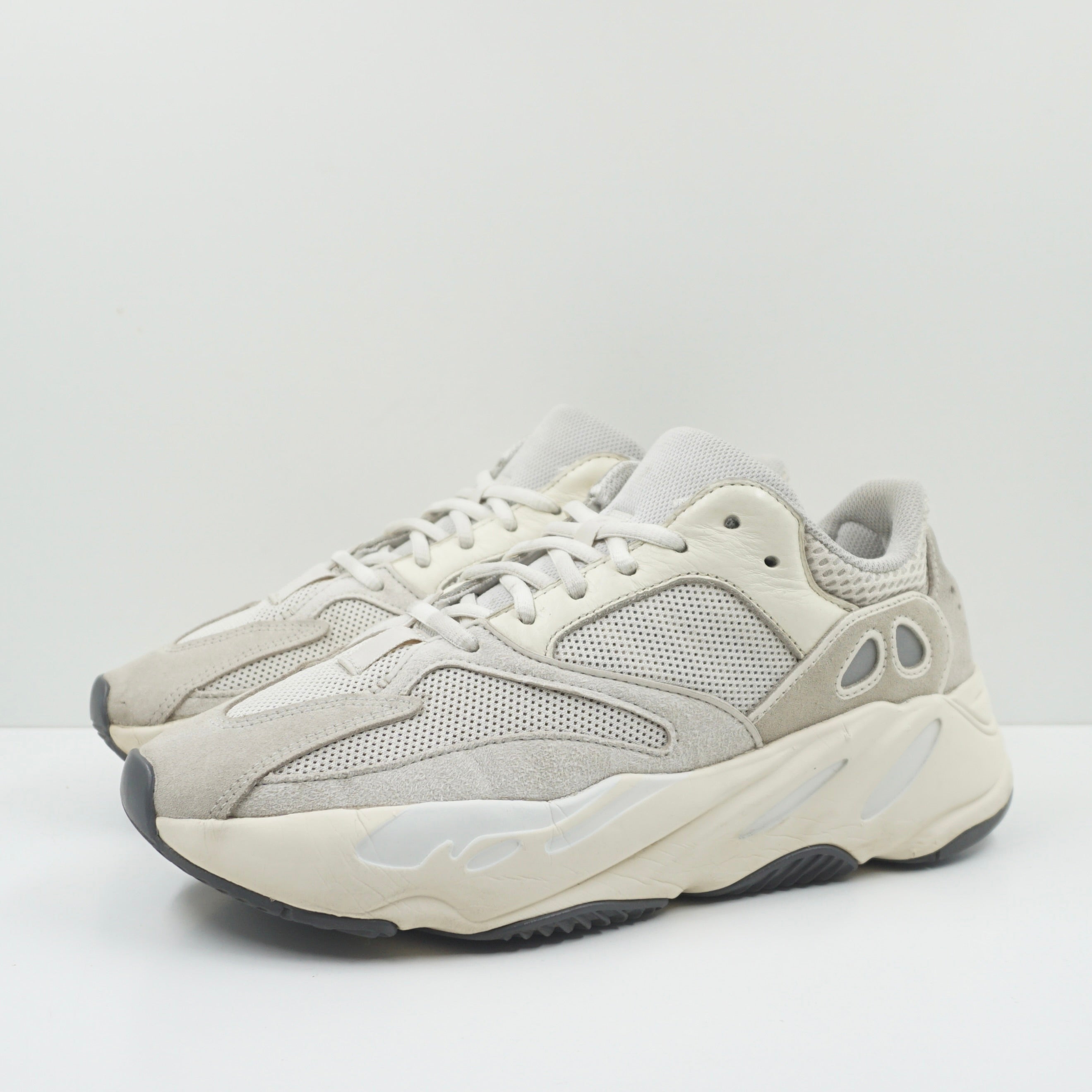 Adidas Yeezy Boost 700 Analog