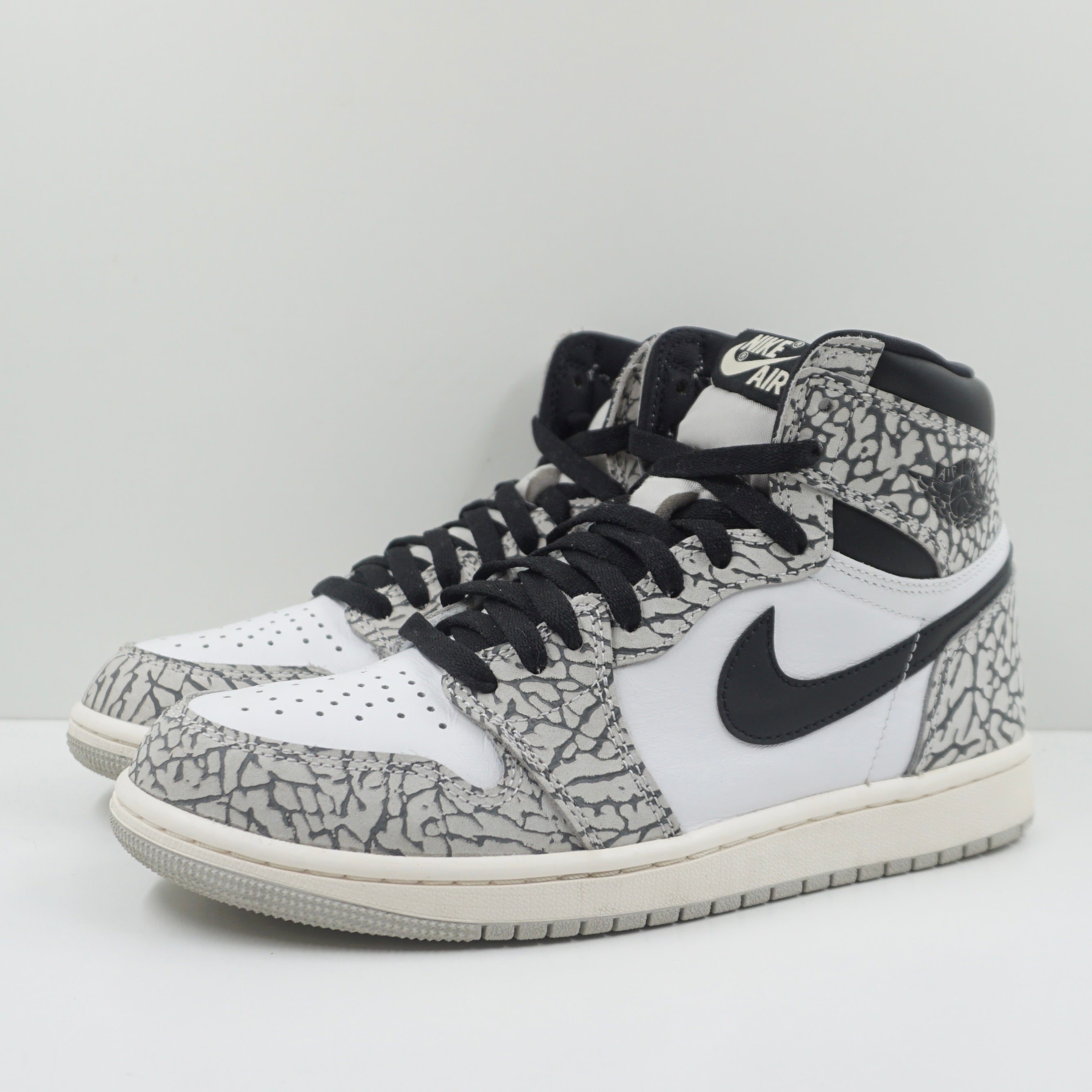 Jordan 1 Retro High OG White Cement